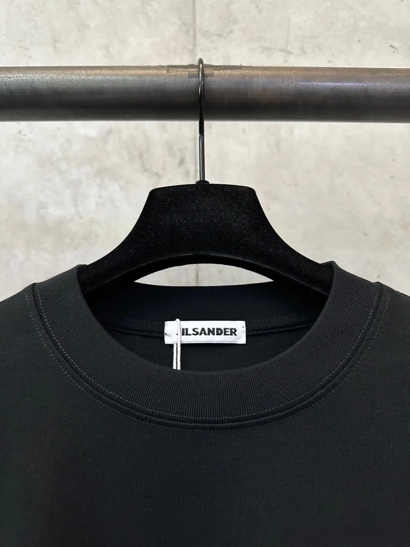 Logo Print Long-Sleeve Cotton T-Shirt D23021762 — view 7