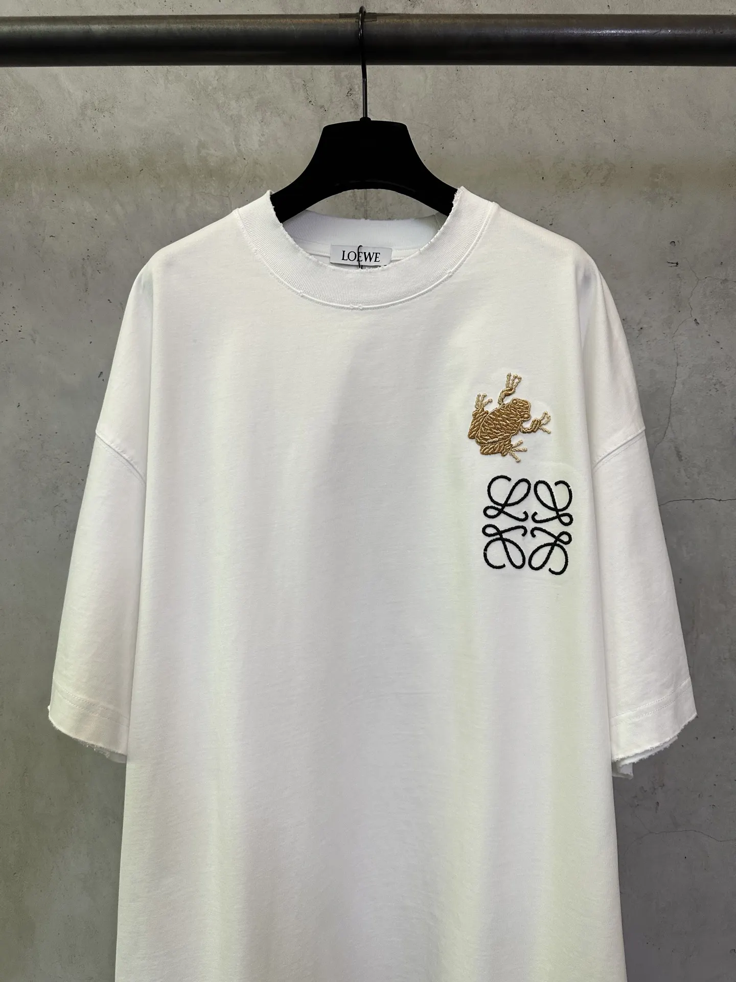 Anagram and Animal Embroidered Cotton T-Shirt D23012832 — view 3
