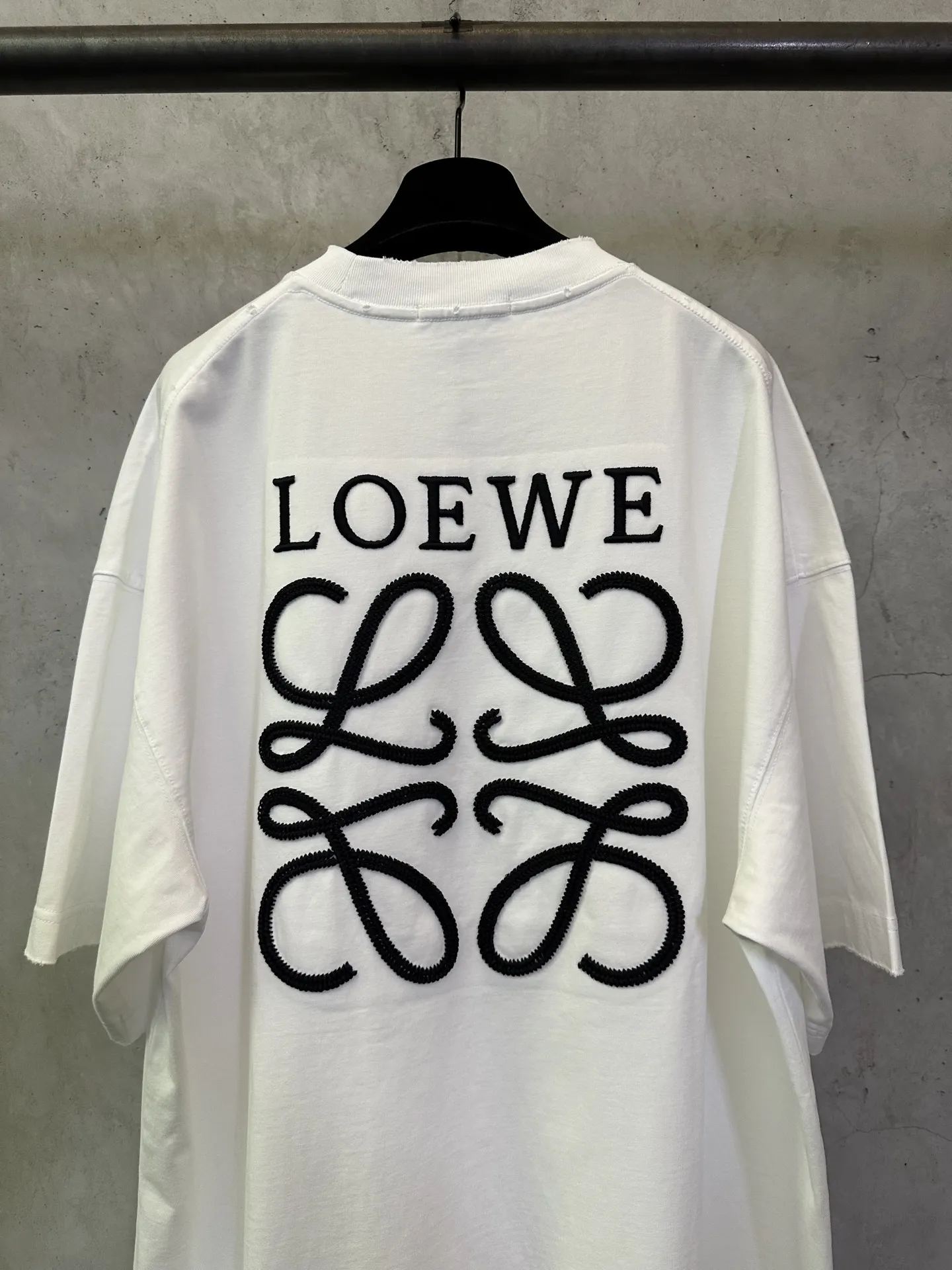 Anagram and Animal Embroidered Cotton T-Shirt D23012832 — view 5