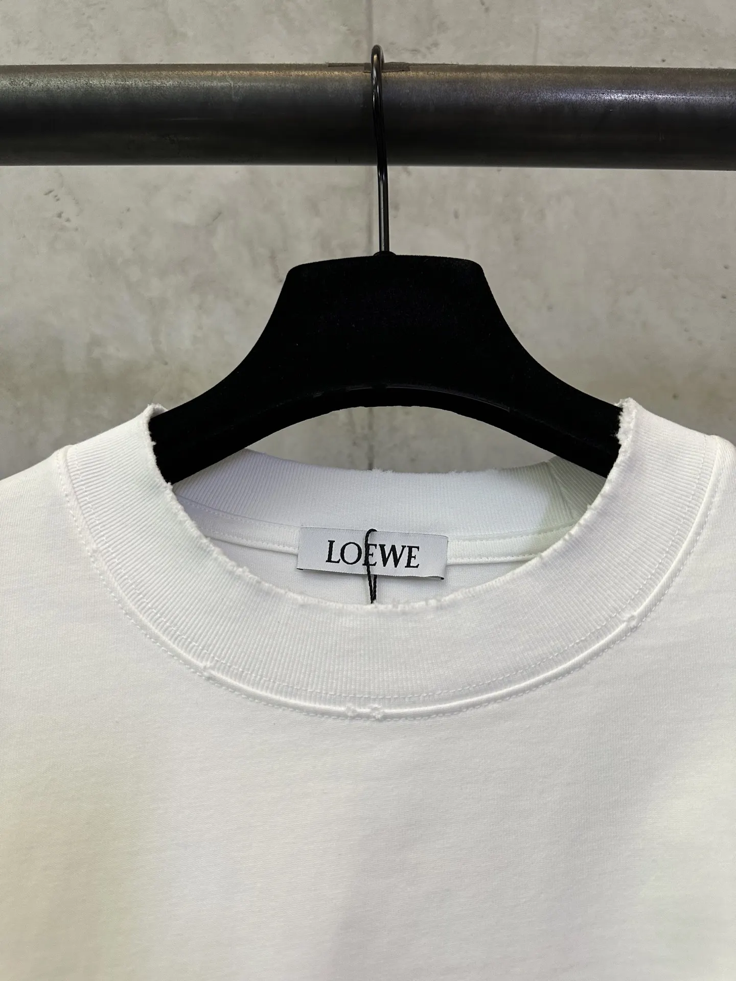 Anagram and Animal Embroidered Cotton T-Shirt D23012832 — view 7