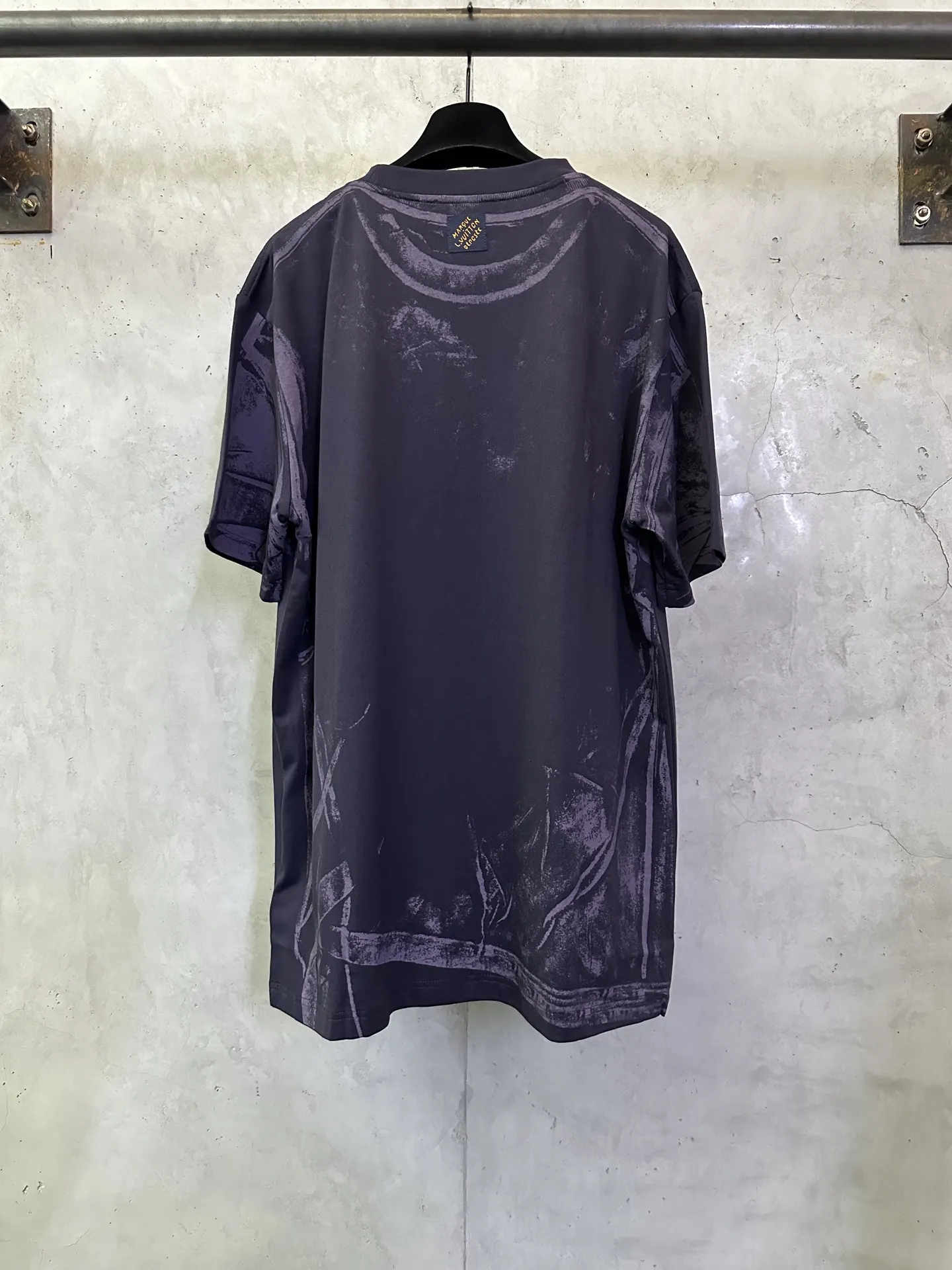Logo Graffiti Illusion Print Cotton T-Shirt D23012899 — view 2