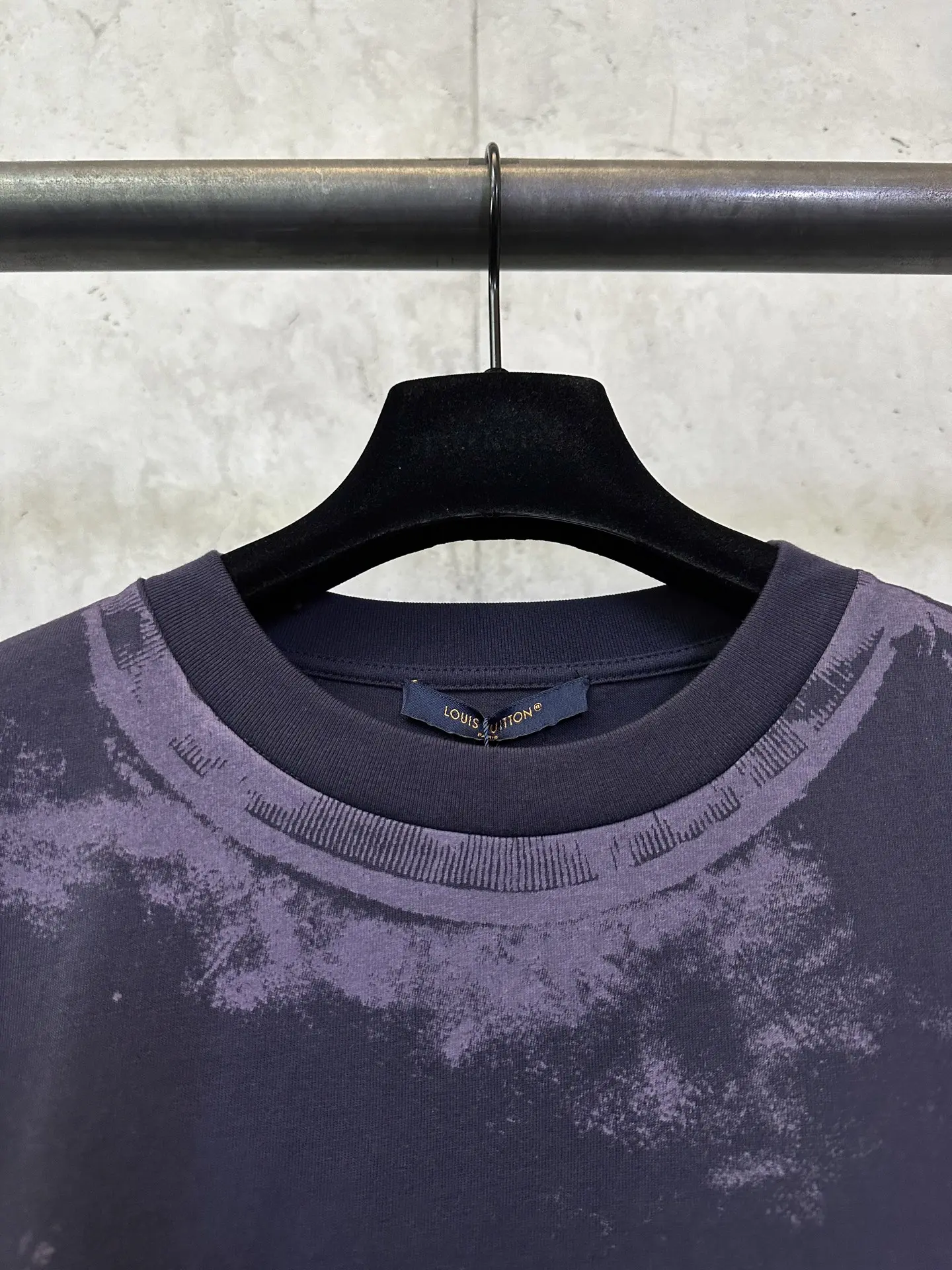 Logo Graffiti Illusion Print Cotton T-Shirt D23012899 — view 7