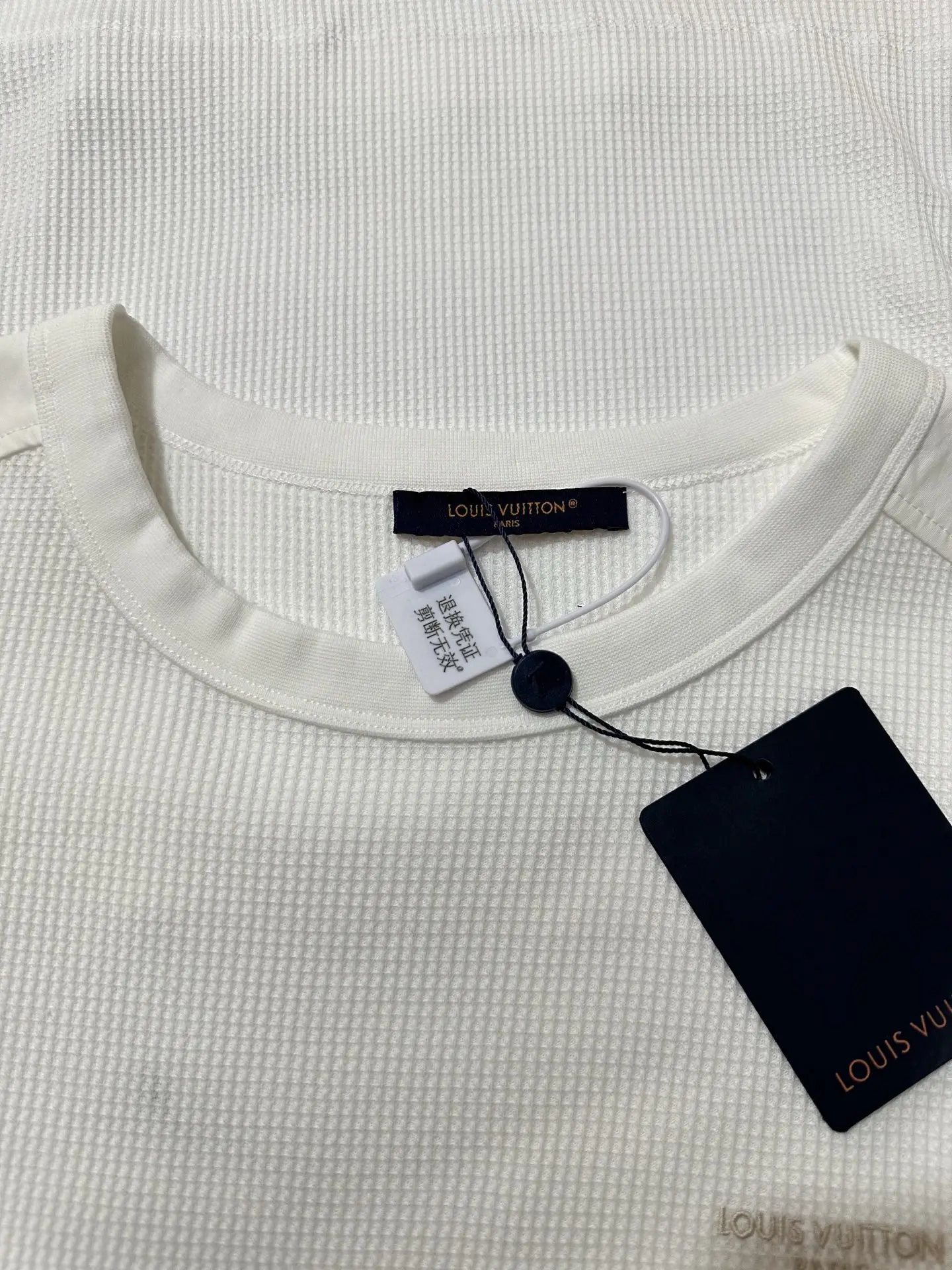 Embroidered Logo Waffle-Knit Long-Sleeve T-Shirt D23023551 — view 6
