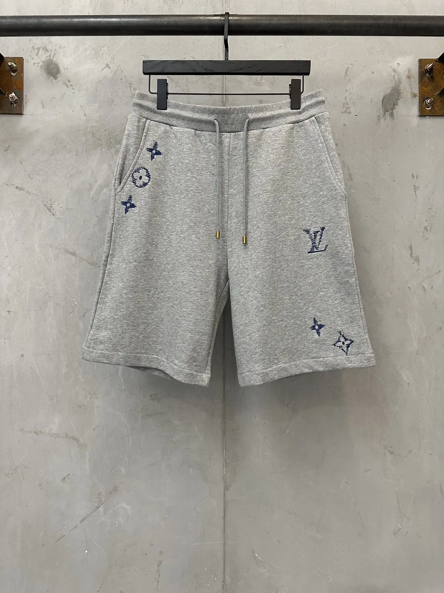 Logo Embroidered Loopback Cotton Shorts D23020223