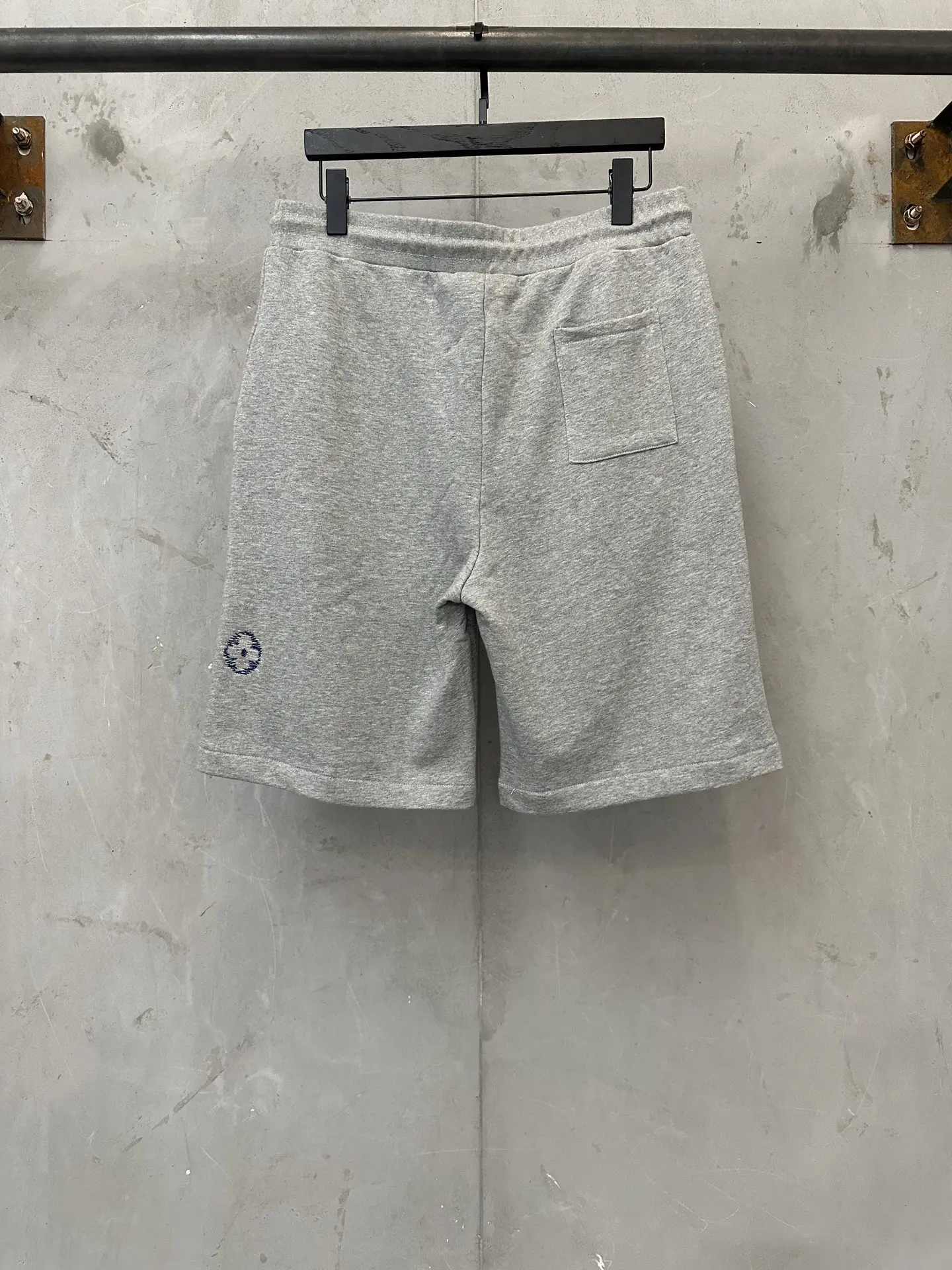 Logo Embroidered Loopback Cotton Shorts D23020223 — view 2