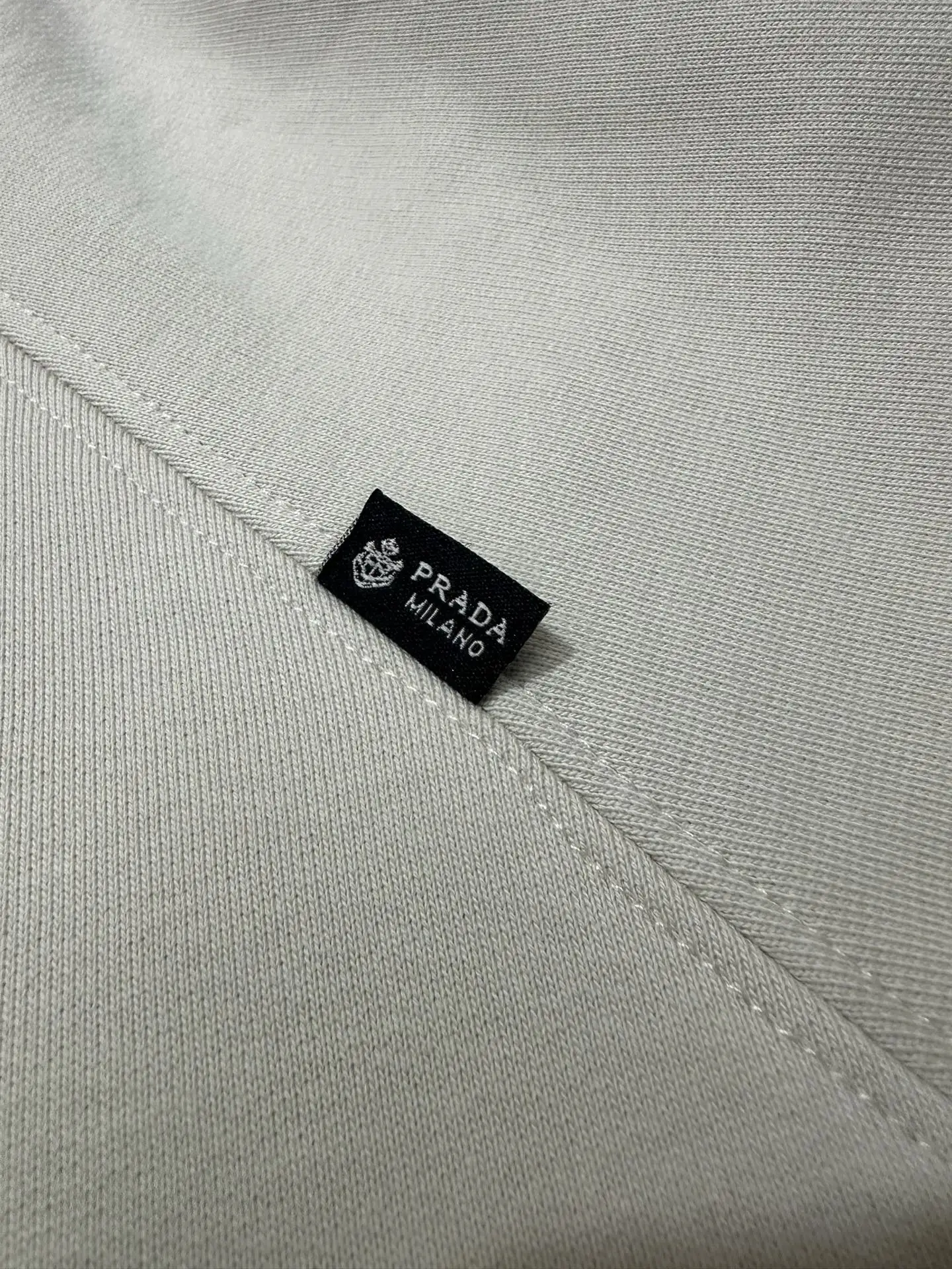 Logo-Patch Loopback Cotton Sweatshirt D23025029 — view 8