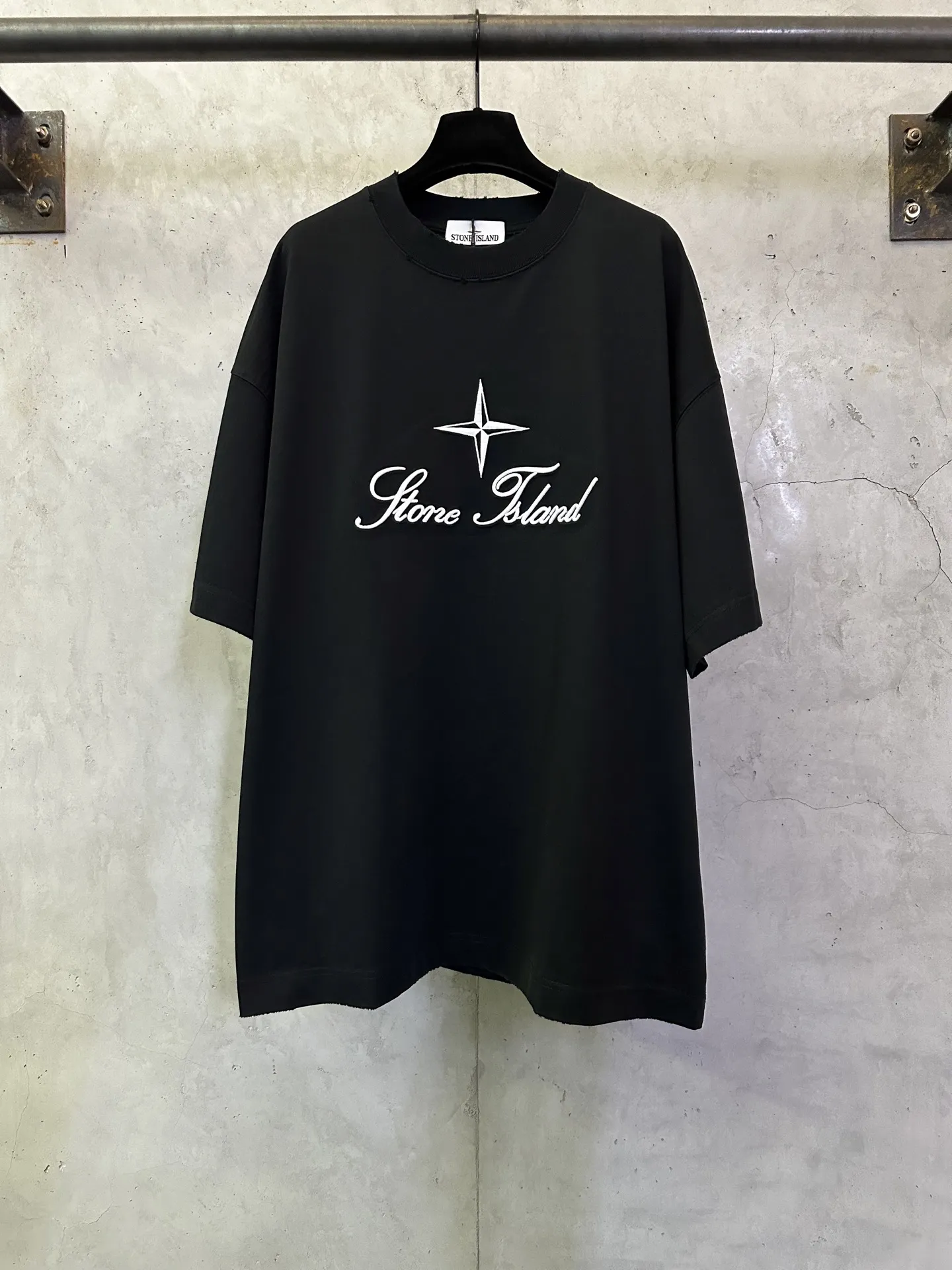 Embroidered Logo Heavyweight Cotton T-Shirt D23012826