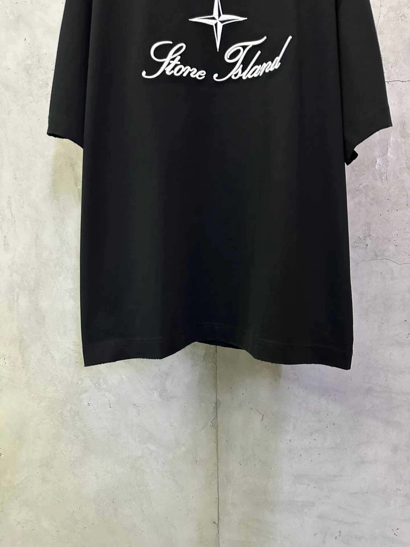 Embroidered Logo Heavyweight Cotton T-Shirt D23012826 — view 4
