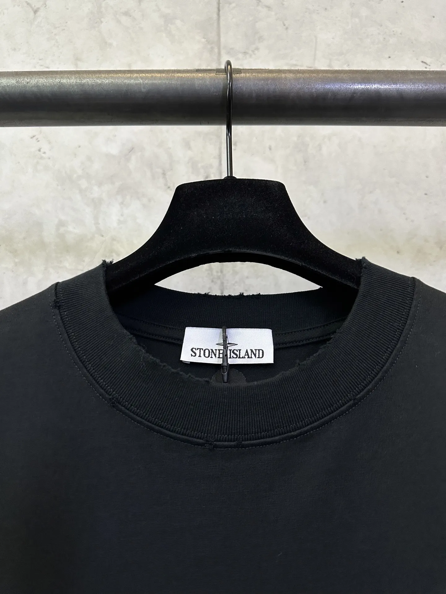 Embroidered Logo Heavyweight Cotton T-Shirt D23012826 — view 7