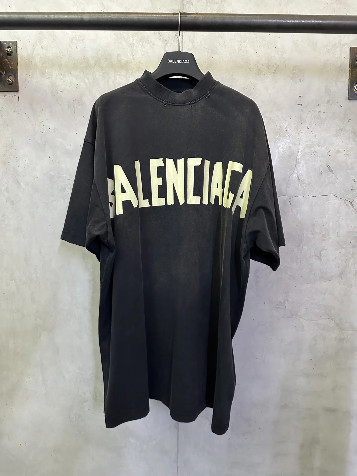 Gaffer Tape Logo Oversized T-Shirt D23012741