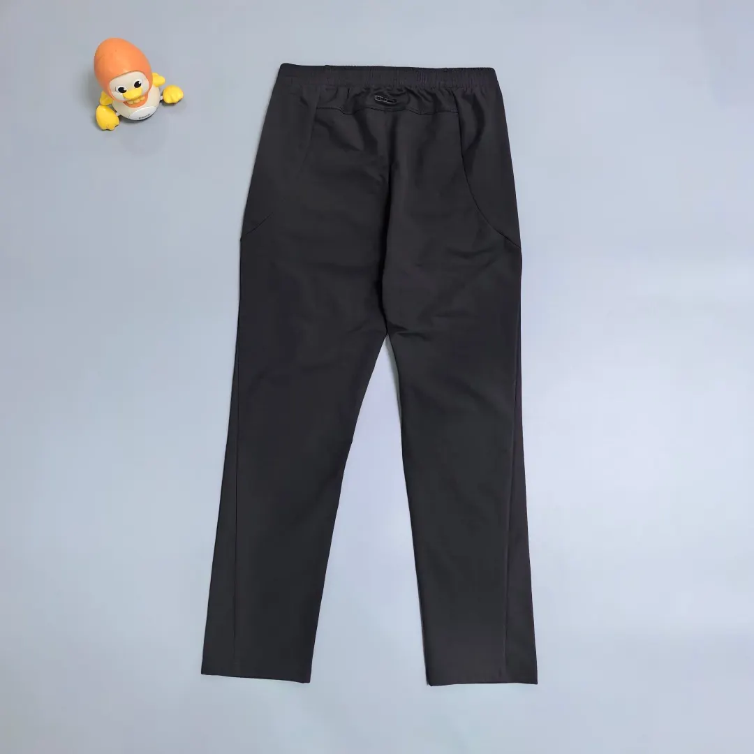 Descente CARAT Moisture-Wicking Training Trousers D23020274 — view 2