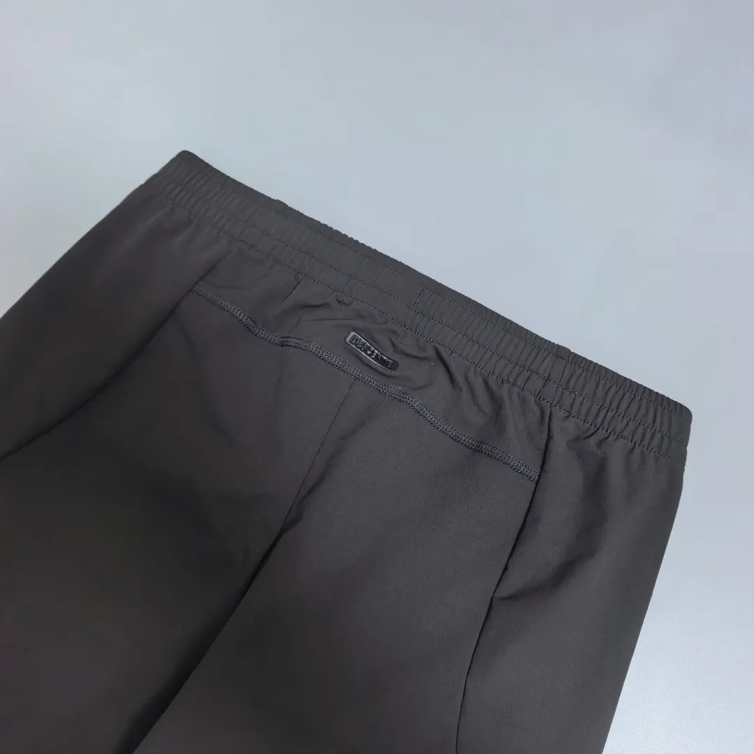 Descente CARAT Moisture-Wicking Training Trousers D23020274 — view 7