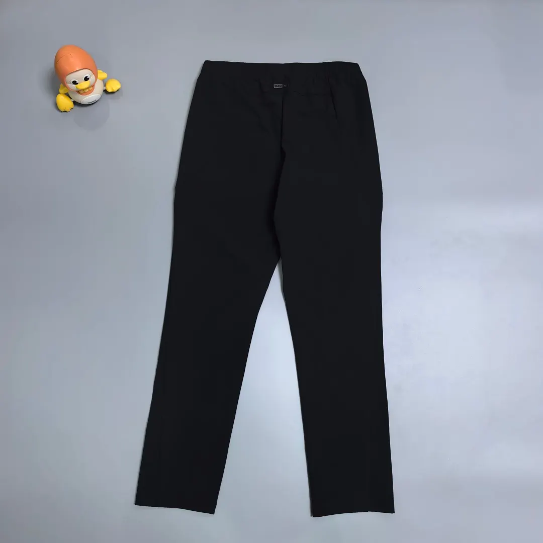 Descente Carat Moisture-Wicking Training Trousers D23020275 — view 2
