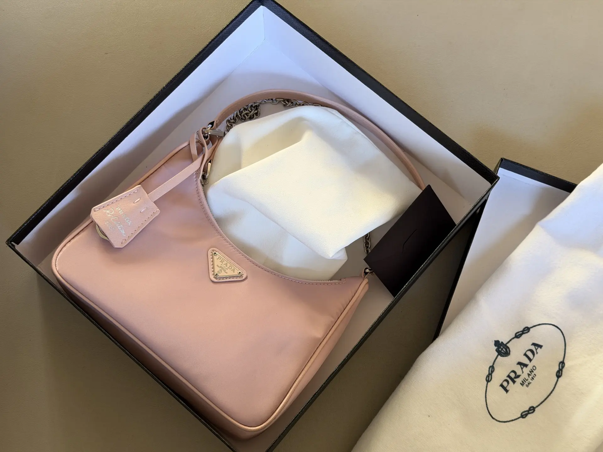 Re-Edition 2005 Nylon Shoulder Bag D23018200