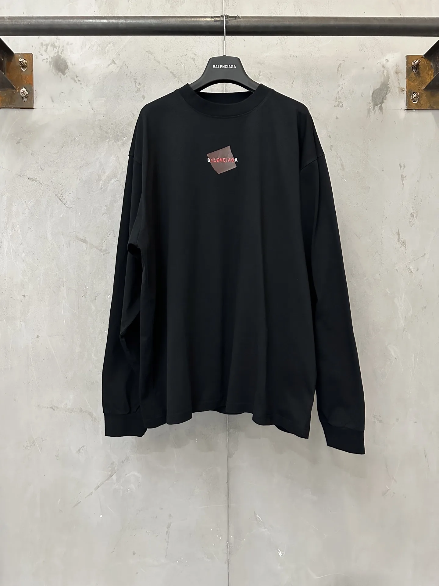 Tape Logo Embroidered Long-Sleeve T-Shirt D23523517