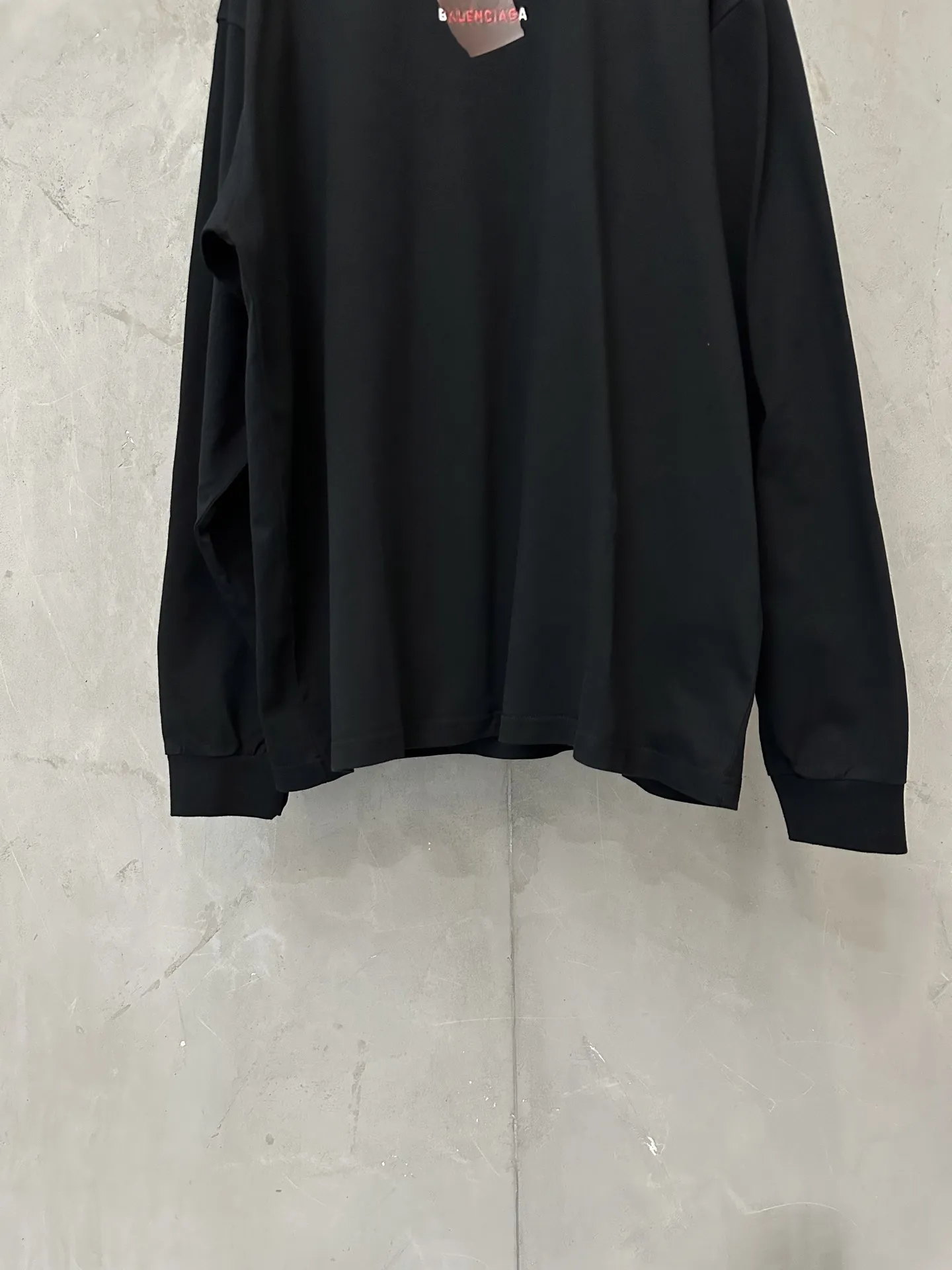 Tape Logo Embroidered Long-Sleeve T-Shirt D23523517 — view 4