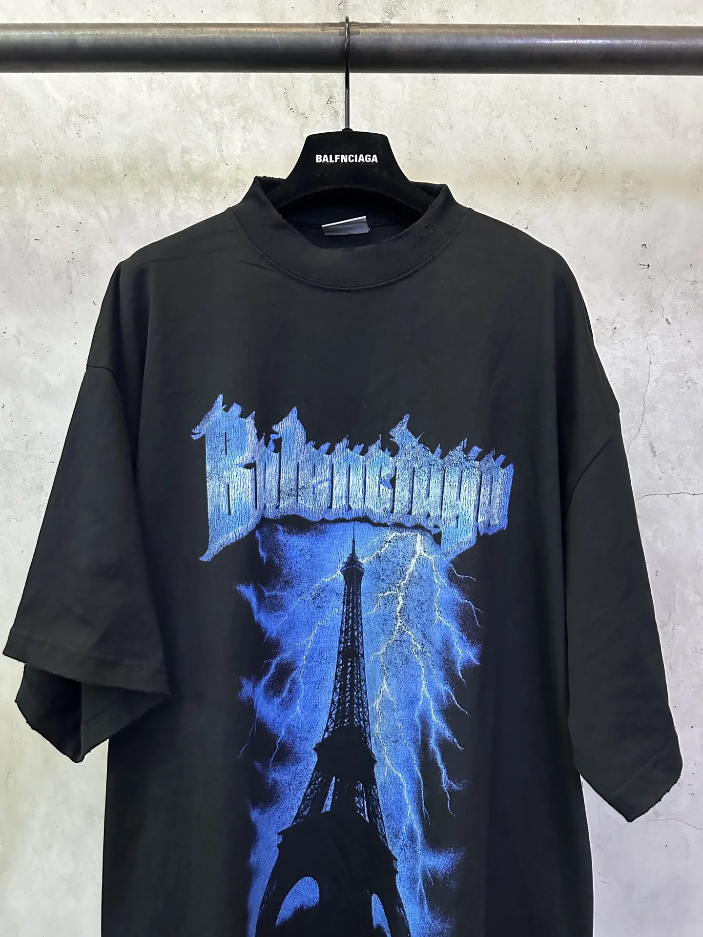 Eiffel Tower Lightning Print Oversized T-Shirt D23512802 — view 3