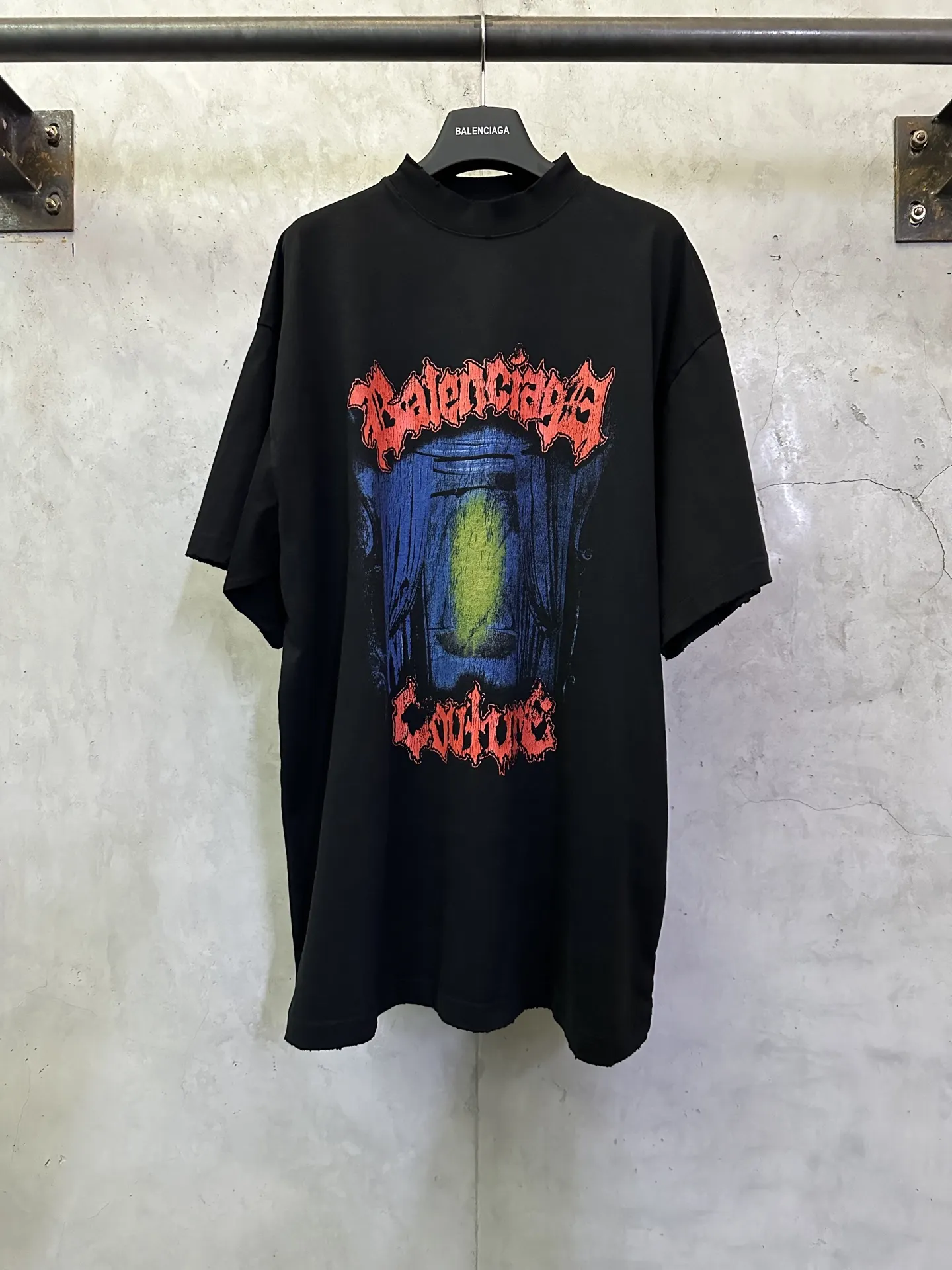 Couture Theater Graphic Oversized T-Shirt D23512799