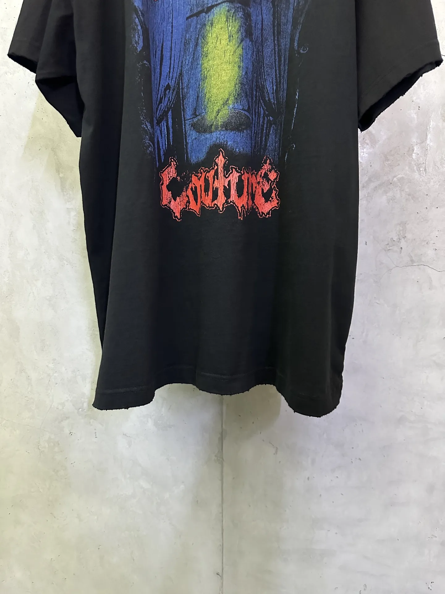 Couture Theater Graphic Oversized T-Shirt D23512799 — view 4