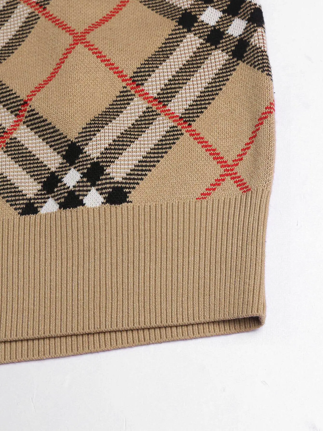 Check Wool-Blend V-Neck Cardigan D24016412 — view 7