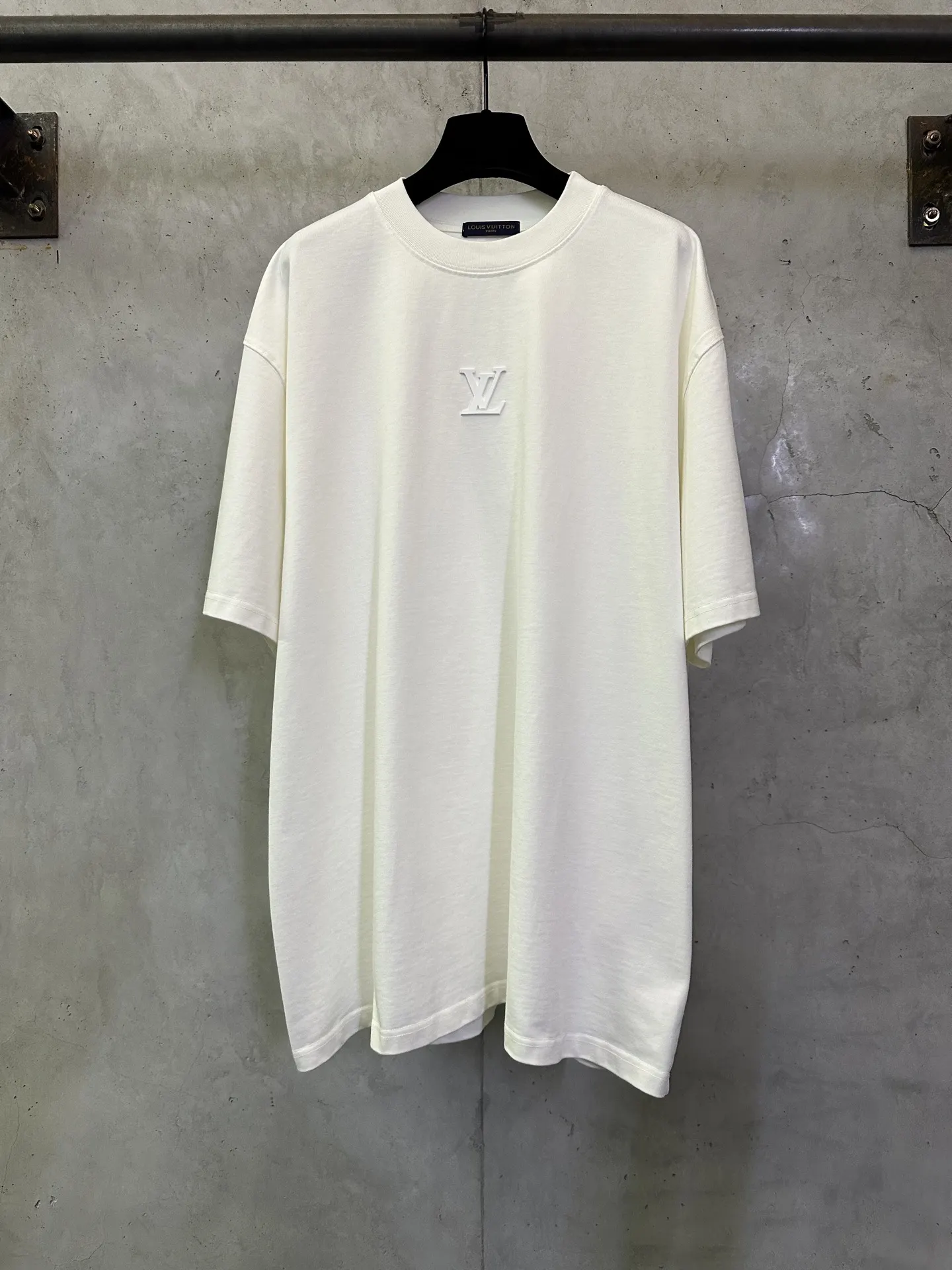 Logo Embossed Heavyweight Cotton T-Shirt D24012911
