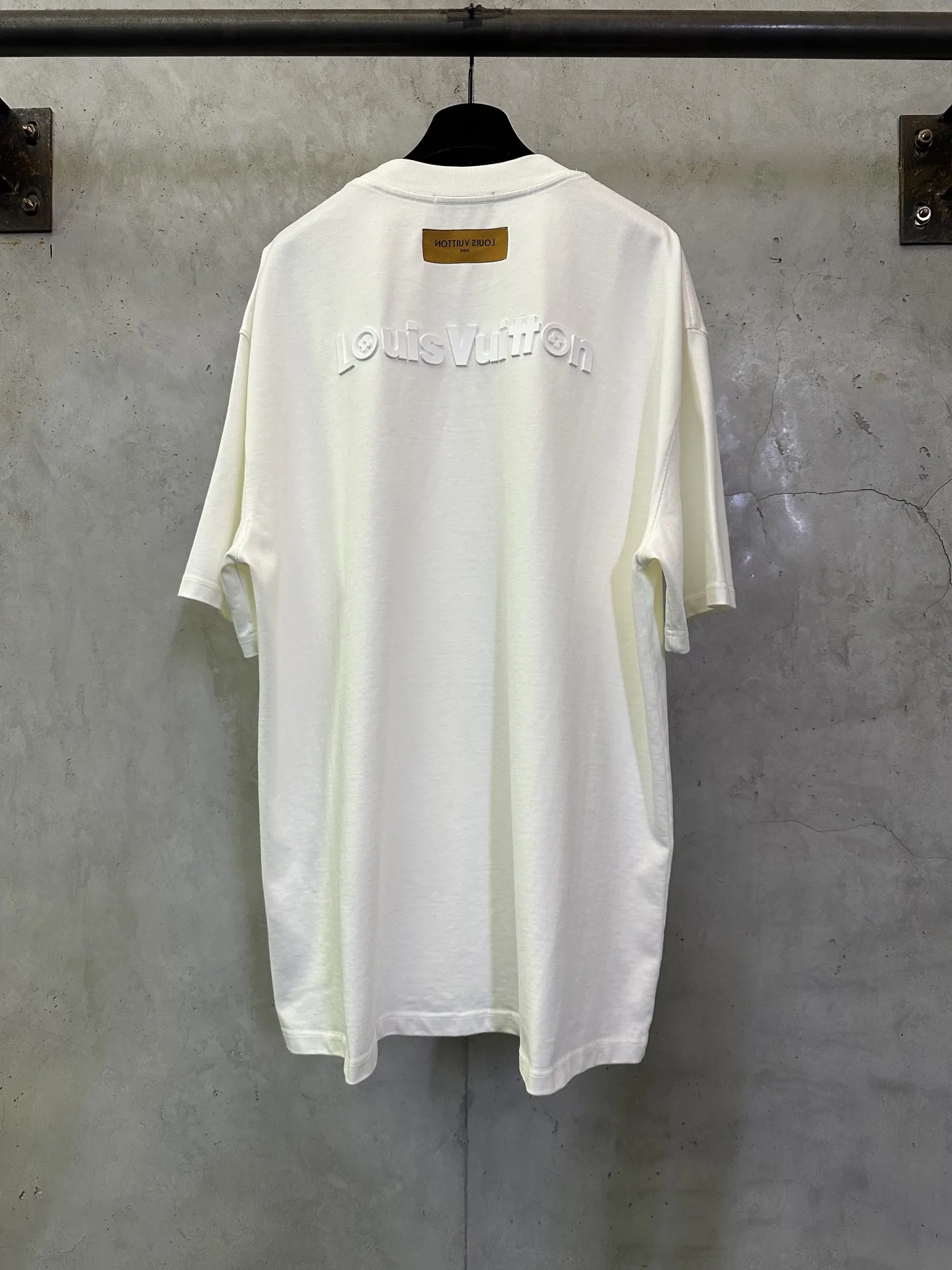 Logo Embossed Heavyweight Cotton T-Shirt D24012911 — view 2