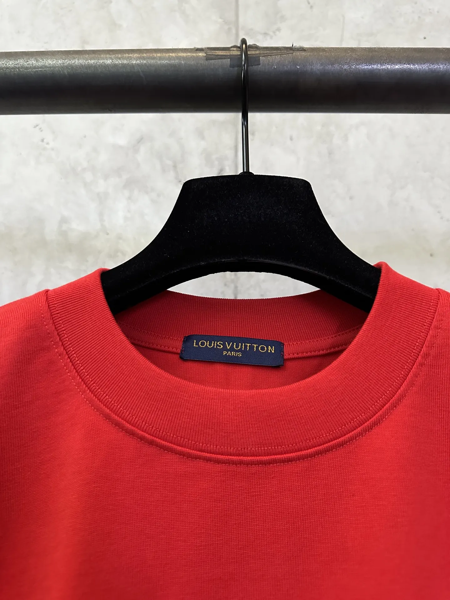Logo Embossed Heavyweight Cotton T-Shirt D24012912 — view 7