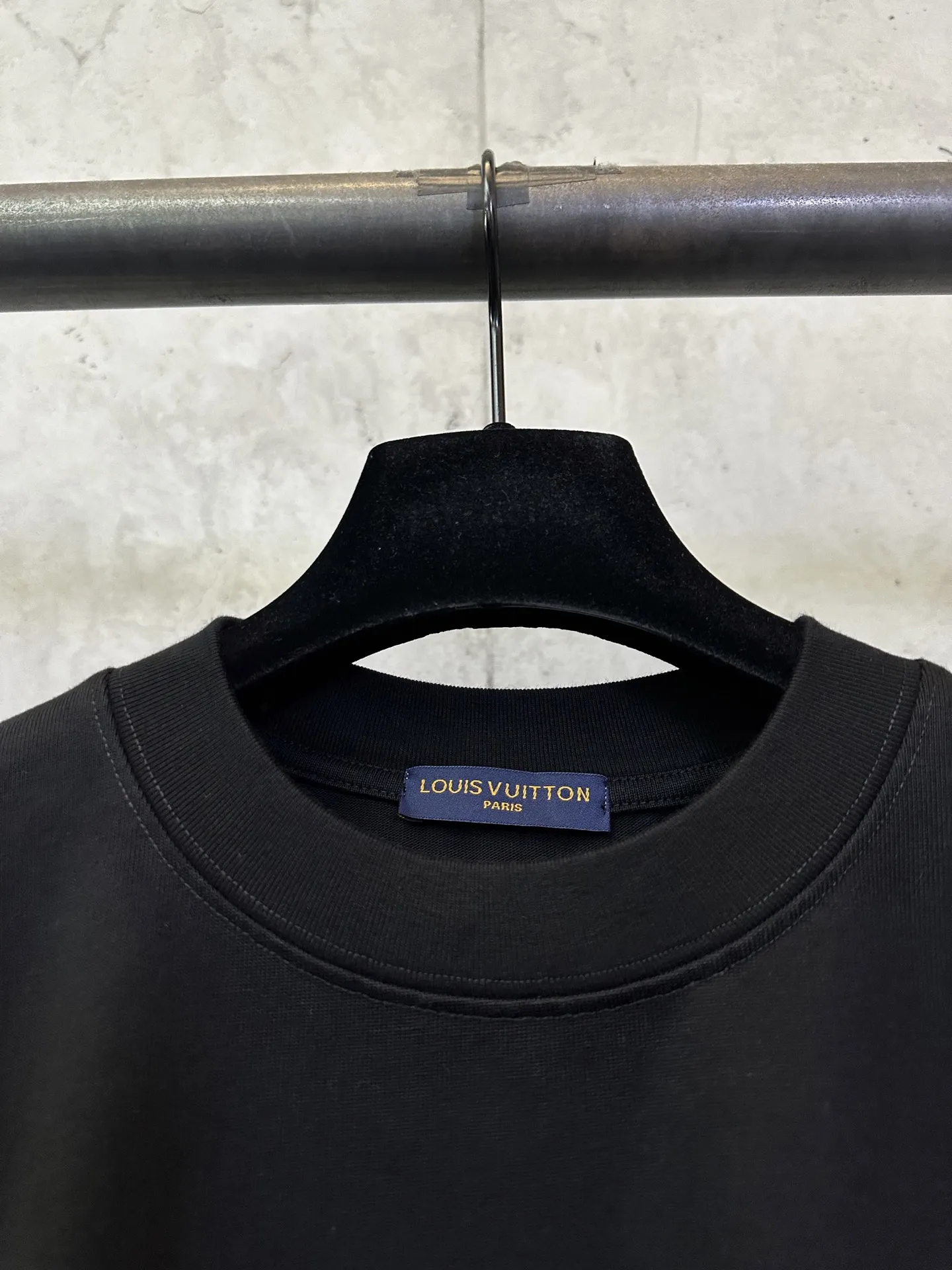 Logo-Embossed Heavyweight Cotton T-Shirt D24012910 — view 7
