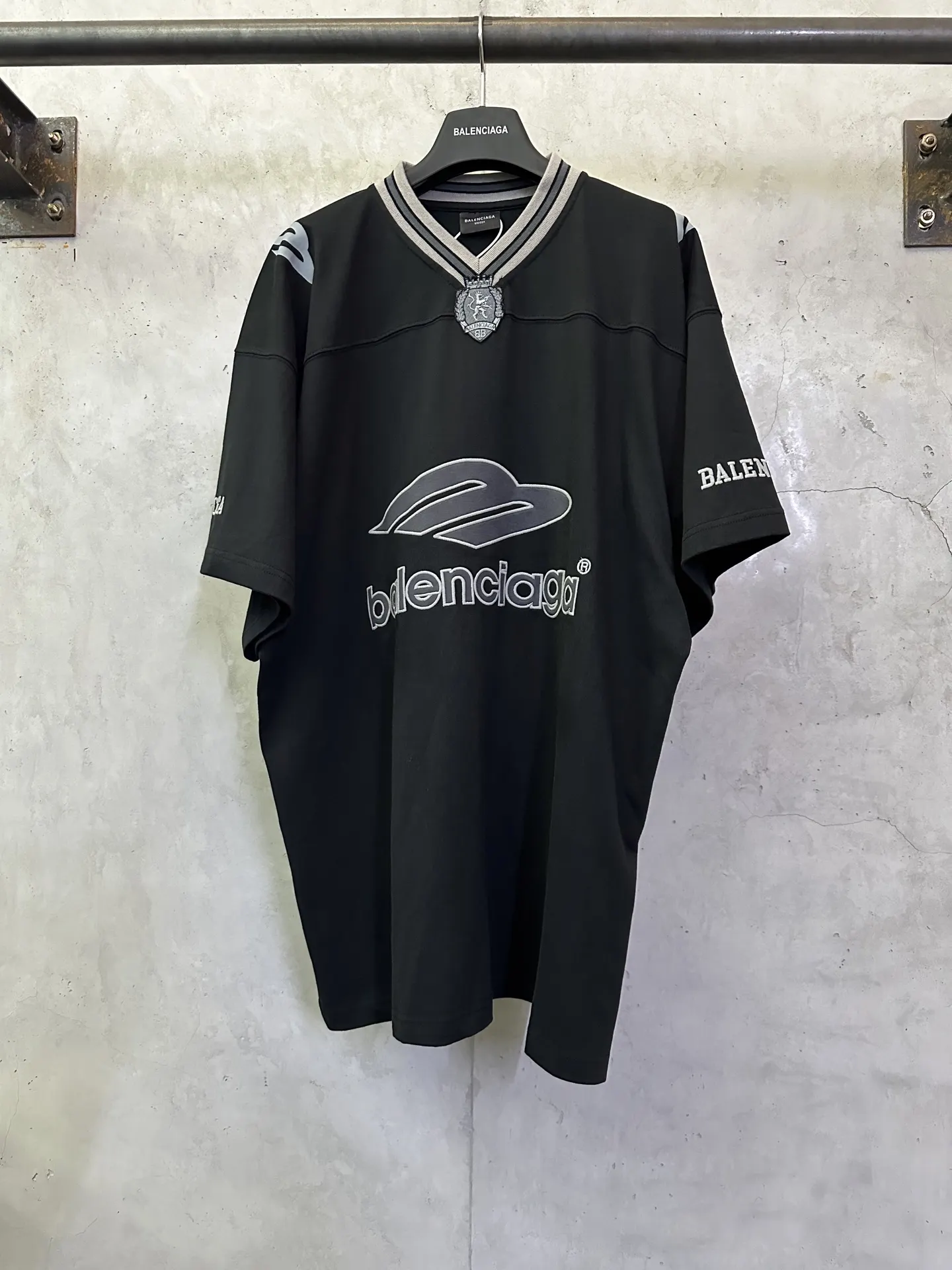 Football Series Embroidered V-Neck Jersey D24511912