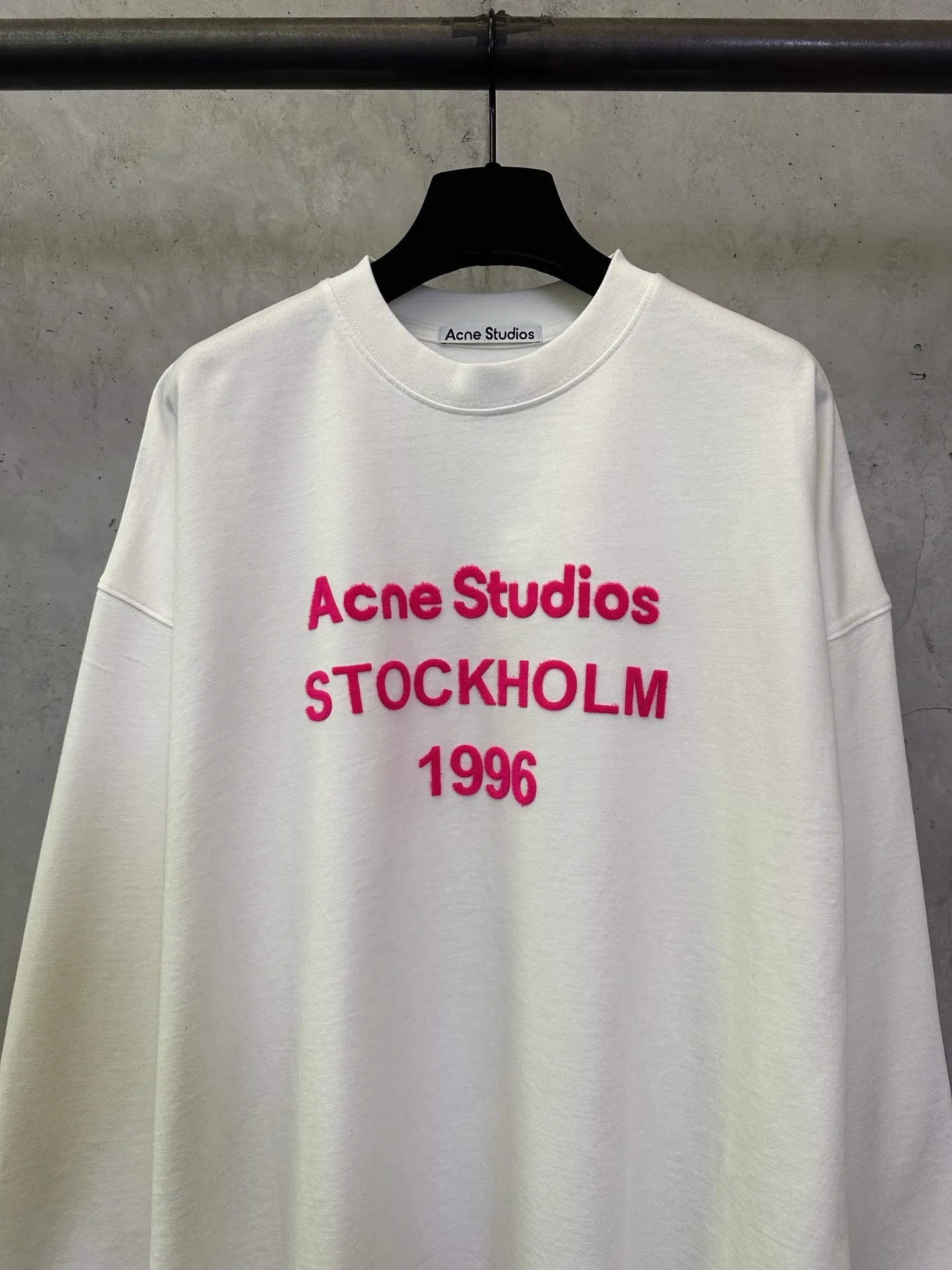 Logo-Embroidered Long-Sleeved T-Shirt D25012902 — view 3