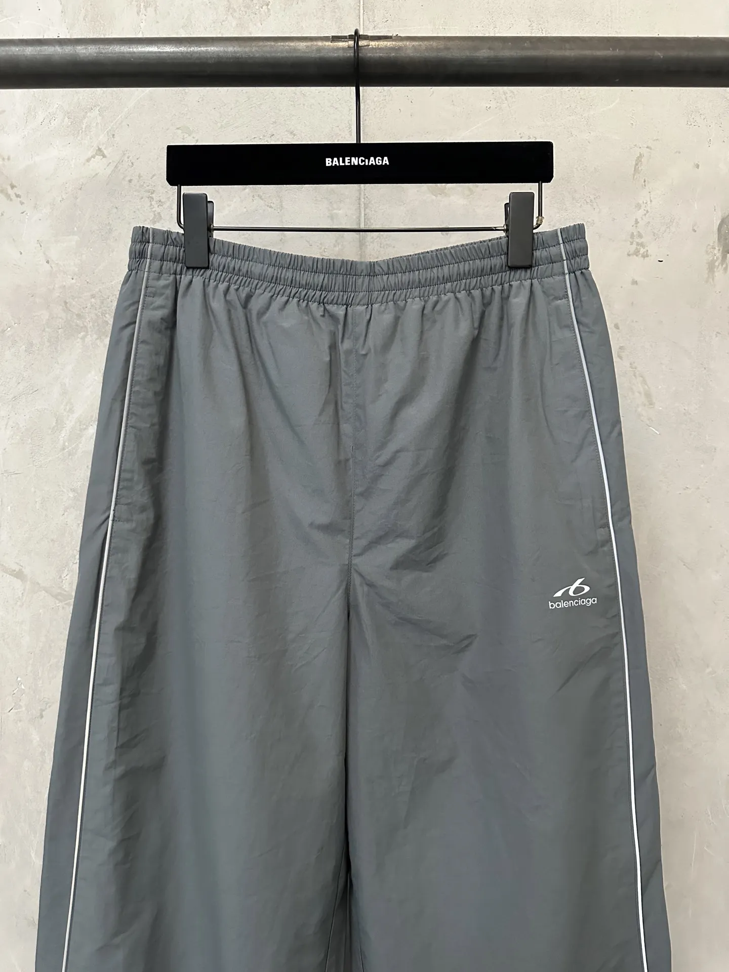 Reflective Logo Shell Track Pants D25018969 — view 3