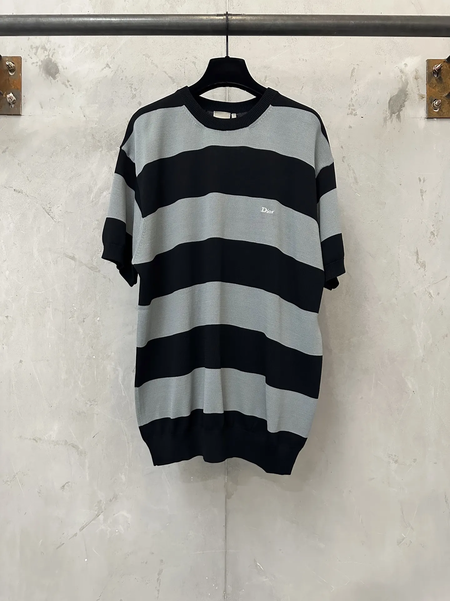 Logo Embroidered Striped Knit T-Shirt D25020208