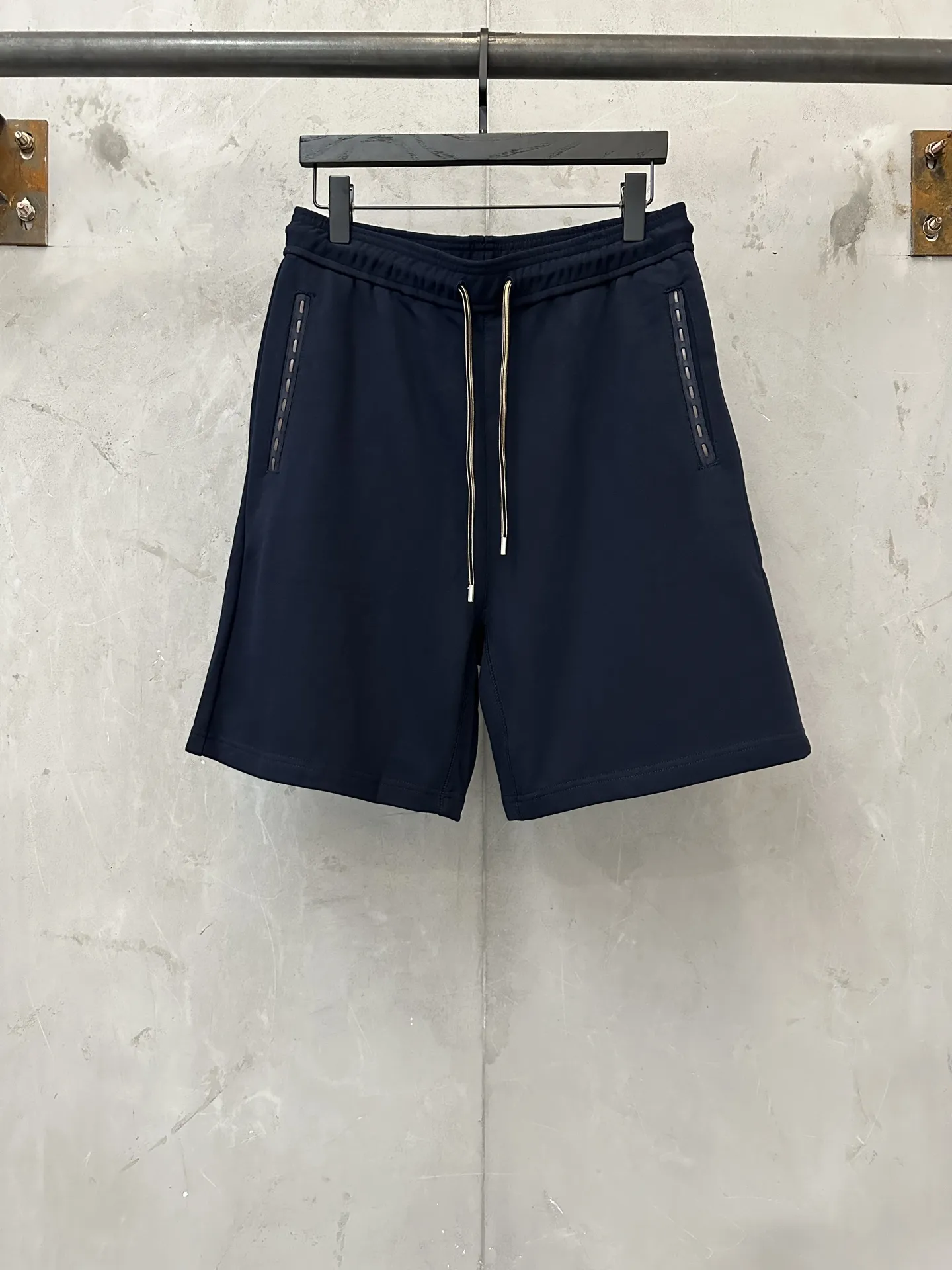 Logo-Patch Cotton-Jersey Bermuda Shorts D25020183