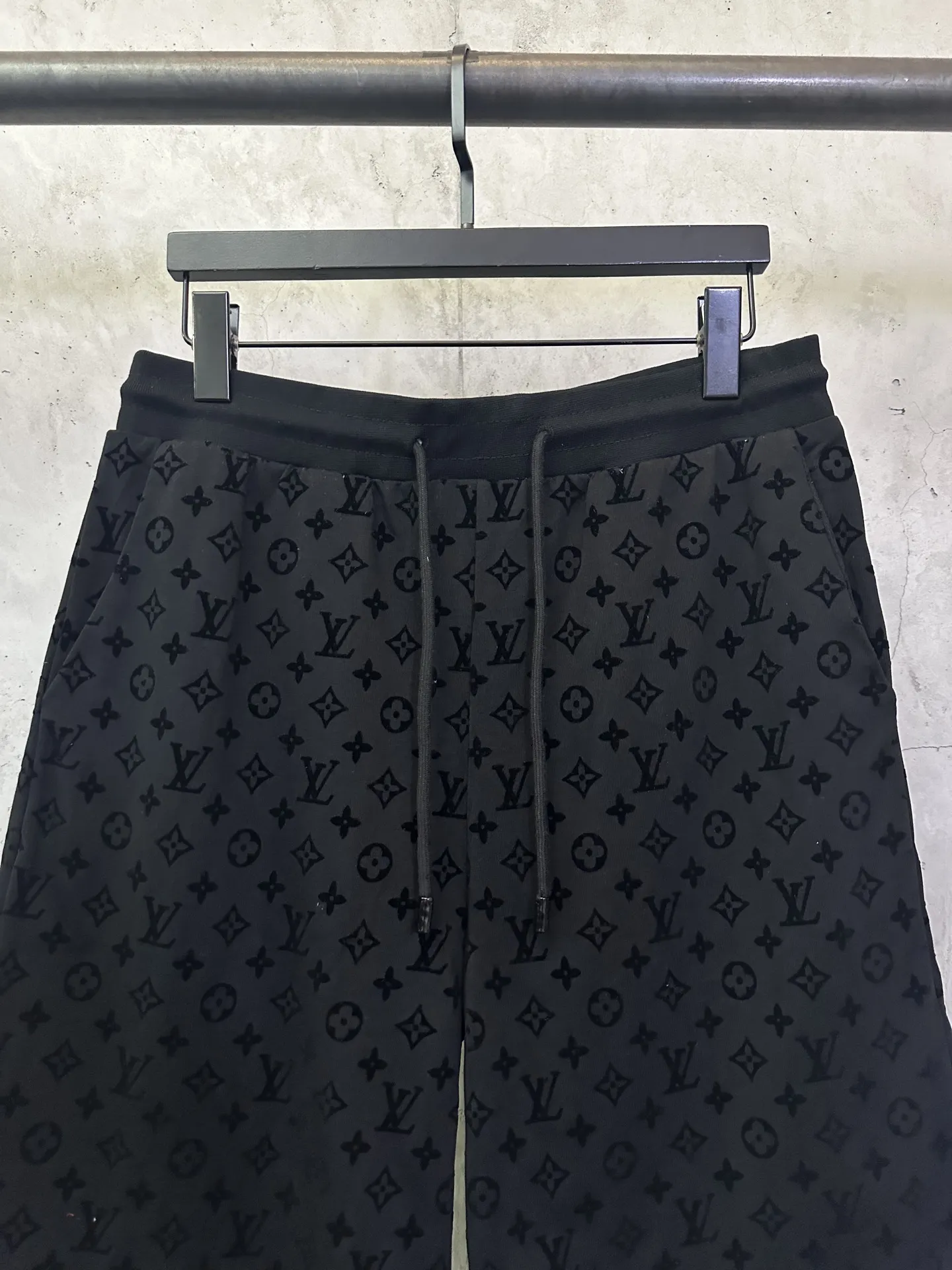 Monogram Flocked Cotton Jersey Shorts D25012840 — view 3