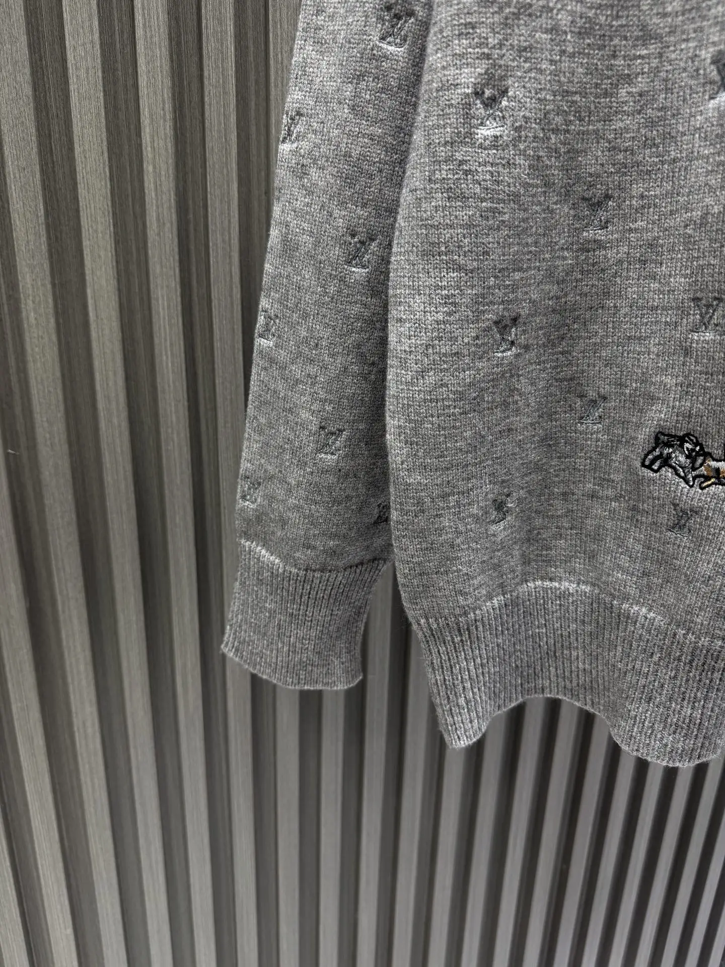 Embroidered Monogram Wool Crew-Neck Sweater D25014545 — view 9