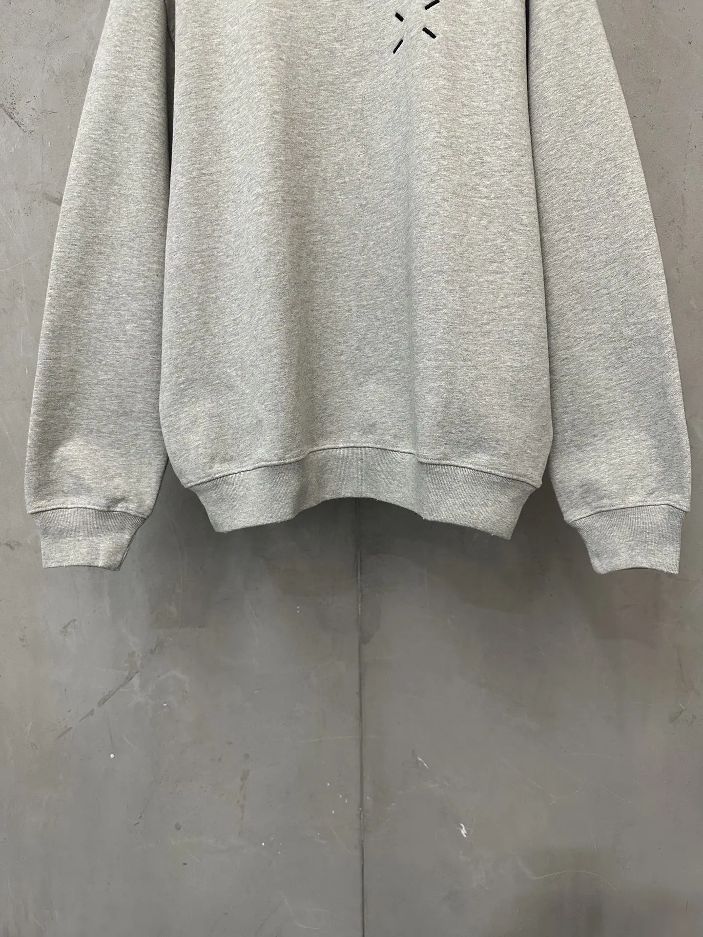 MM6 Maison Margiela Four-Stitch Embroidered Sweatshirt D25021820 — view 4