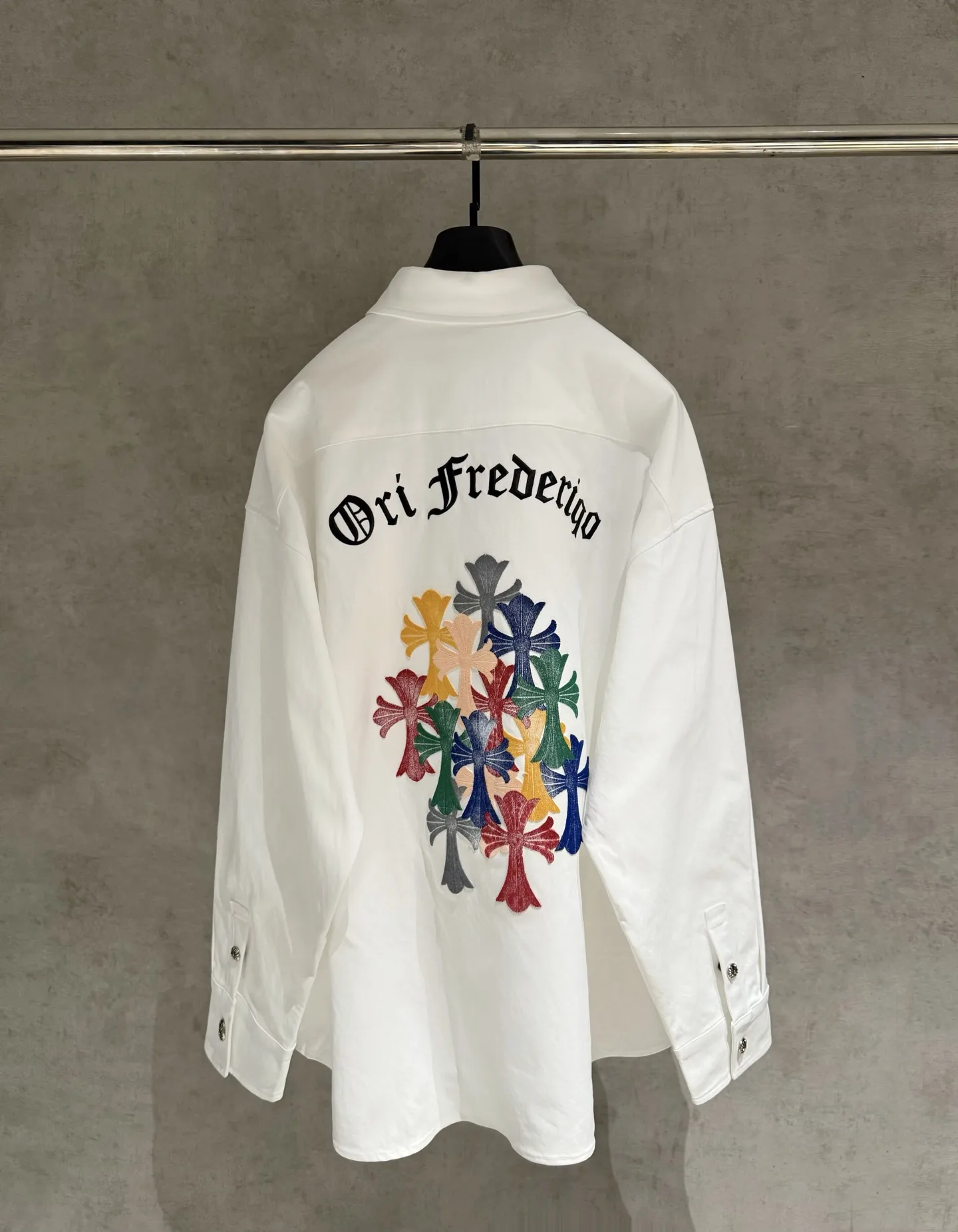 Embroidered Cross Oversized Cotton Shirt D25524972 — view 2