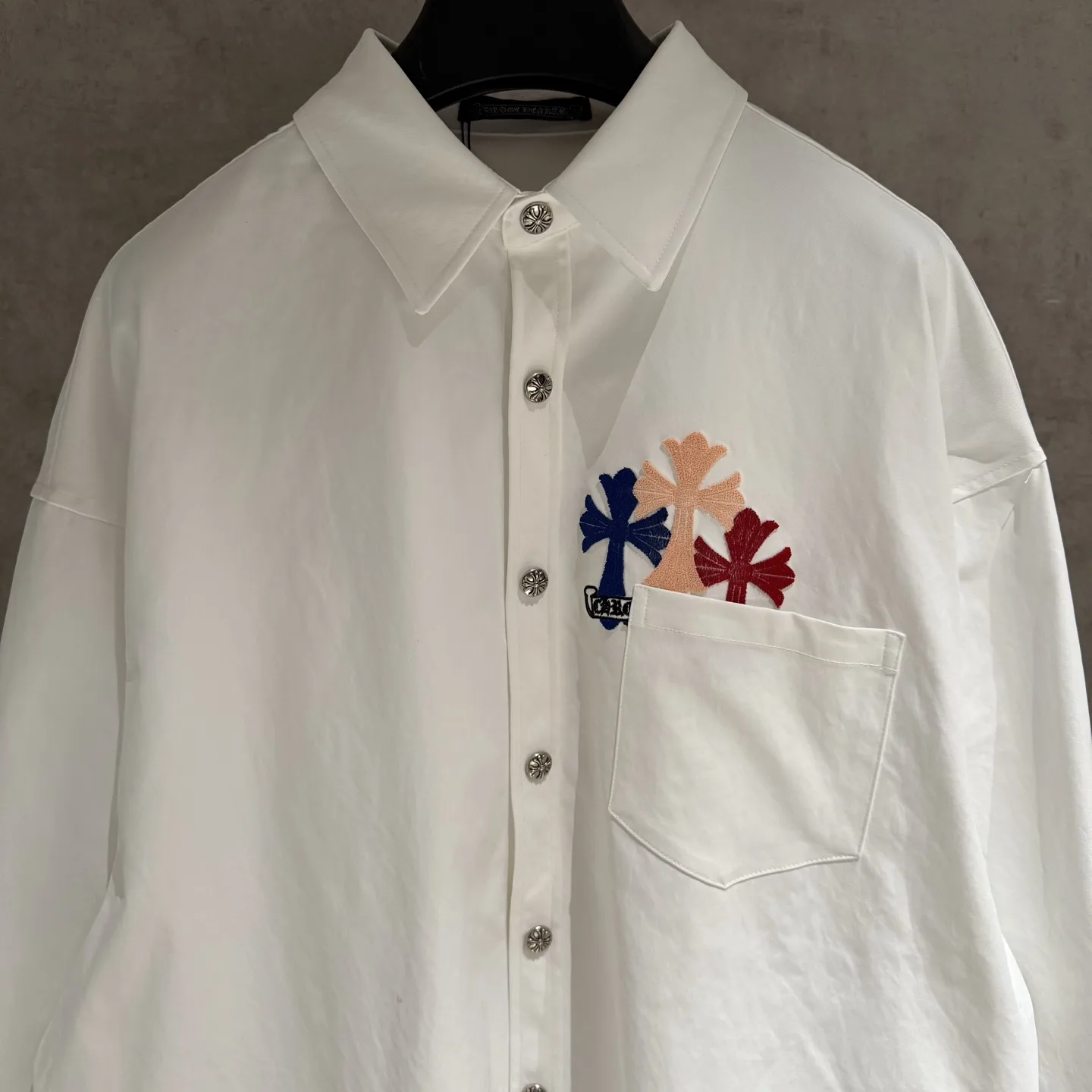Embroidered Cross Oversized Cotton Shirt D25524972 — view 3