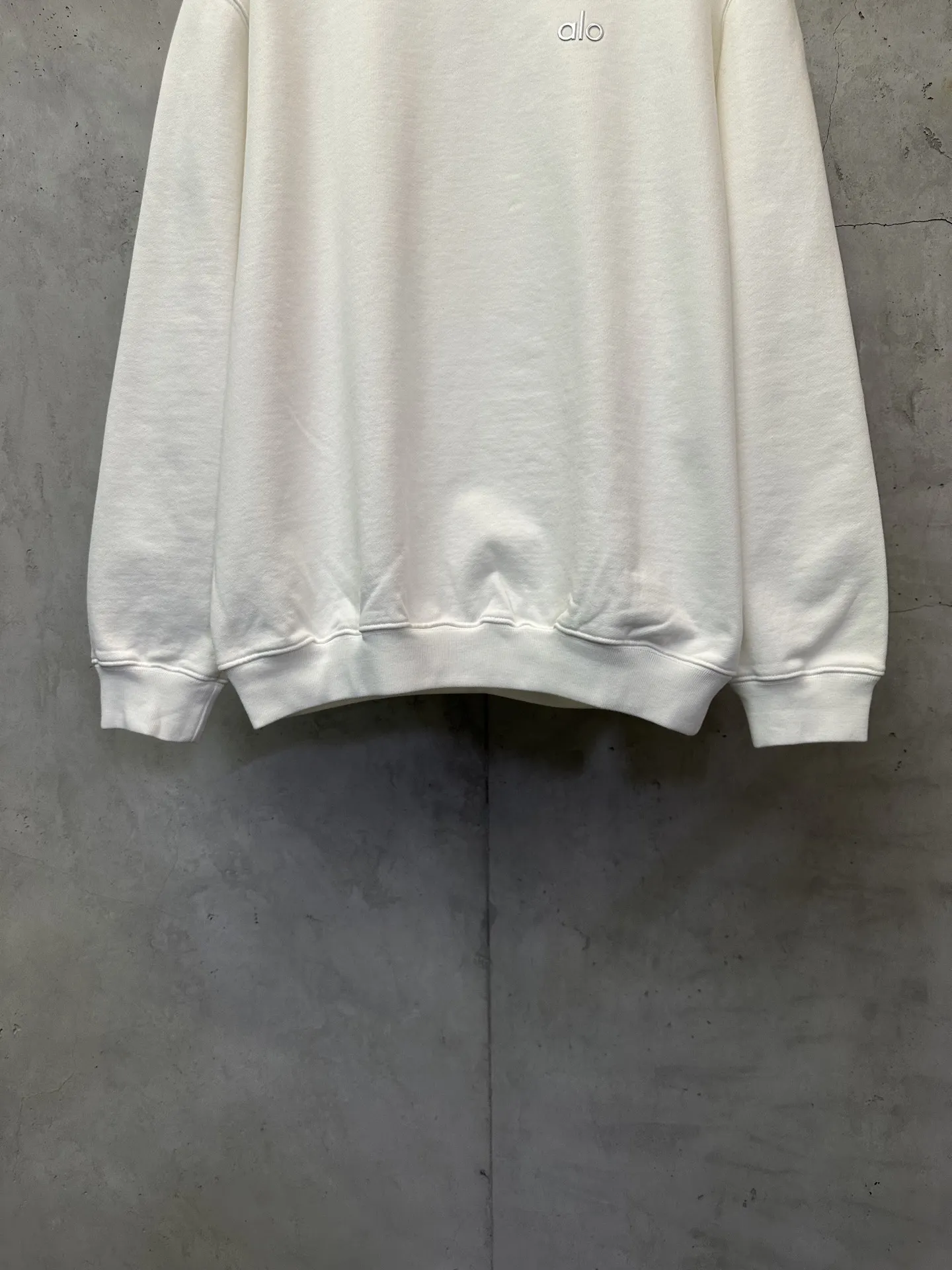 Accolade Heavyweight Cotton Crew-Neck Sweatshirt D25521829 — view 6