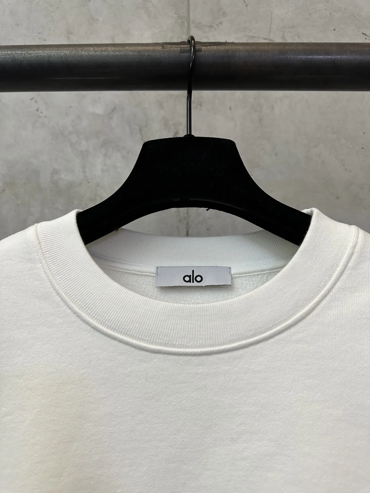 Accolade Heavyweight Cotton Crew-Neck Sweatshirt D25521829 — view 7