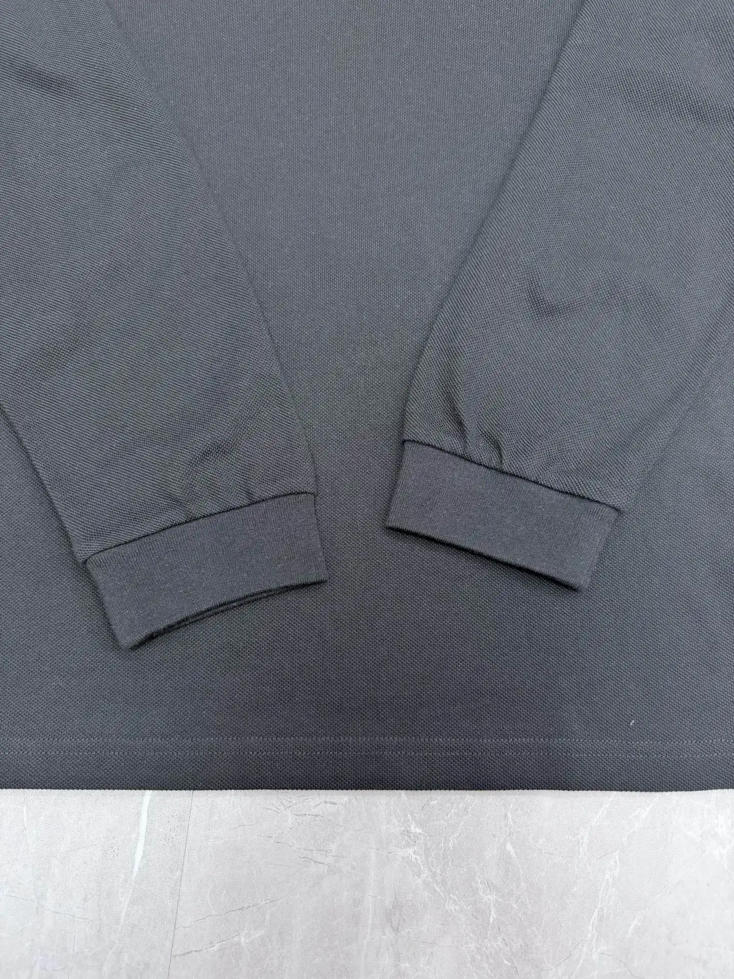 Check-Collar Long-Sleeve Polo Shirt D25519205 — view 6