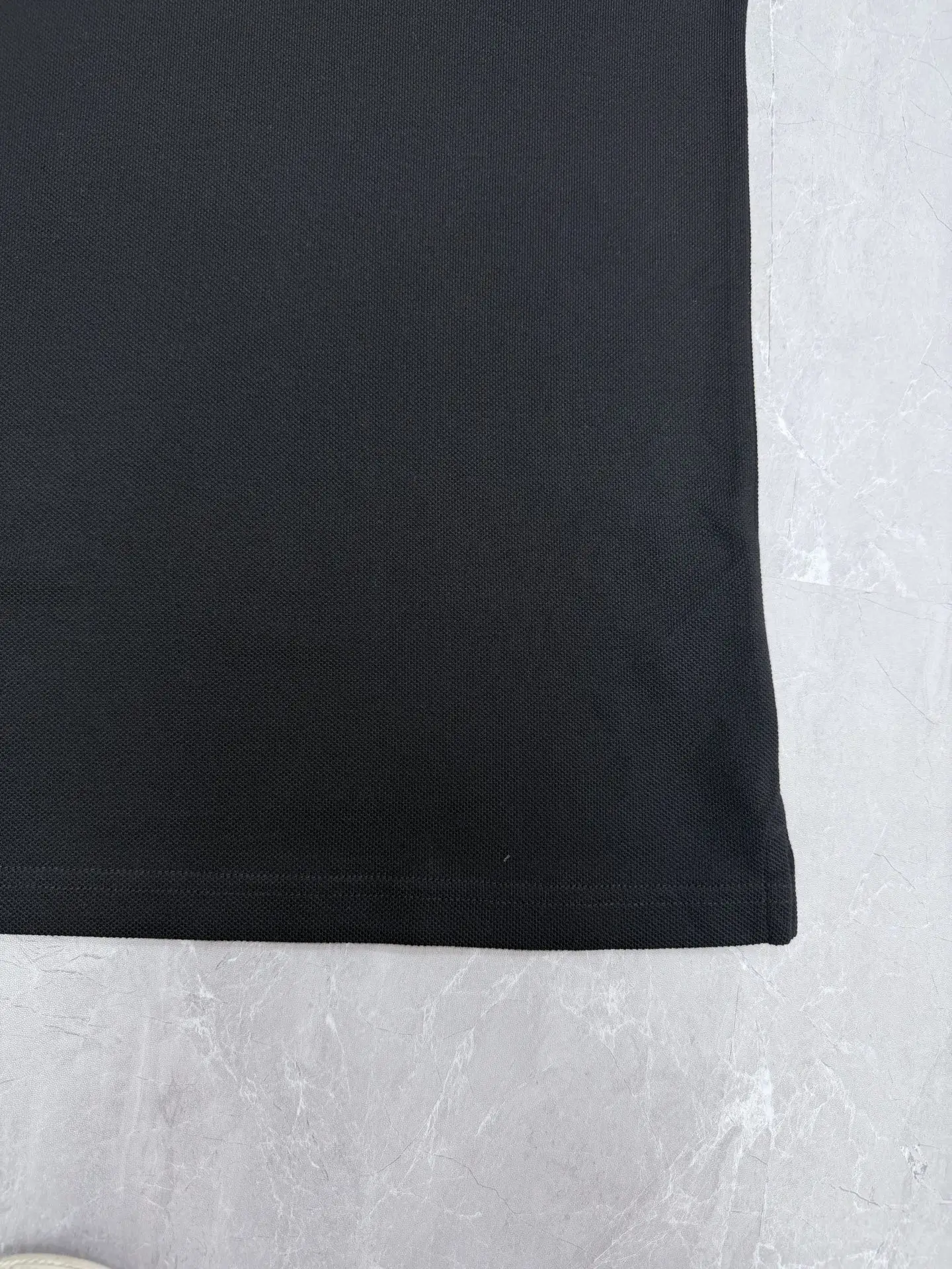 Check-Collar Long-Sleeve Polo Shirt D25519205 — view 7