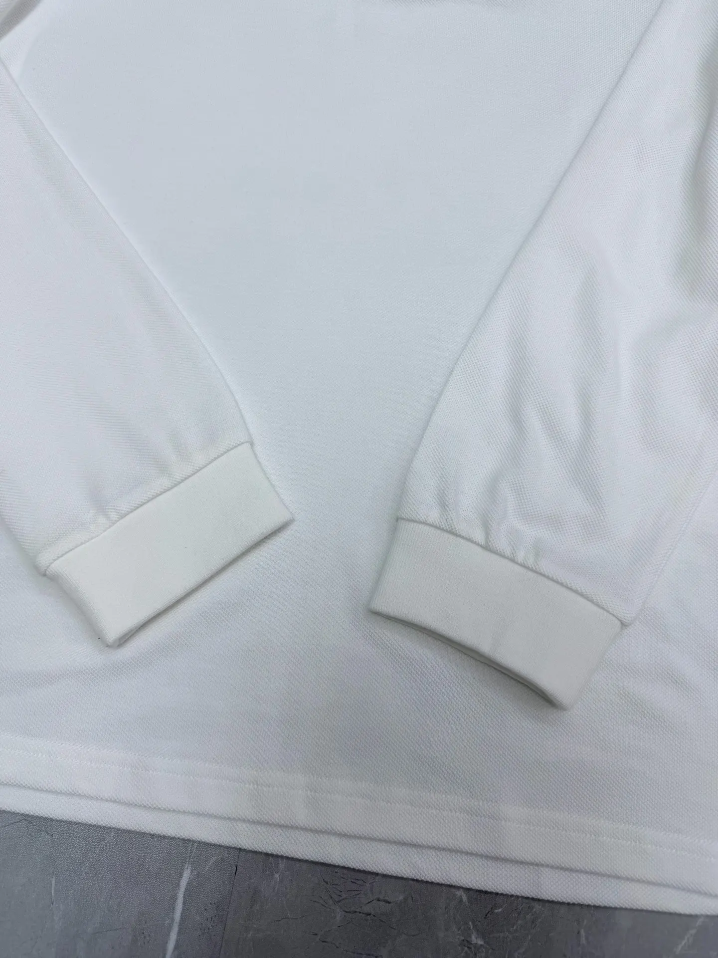 Check-Collar Long-Sleeve Polo Shirt D25519207 — view 6