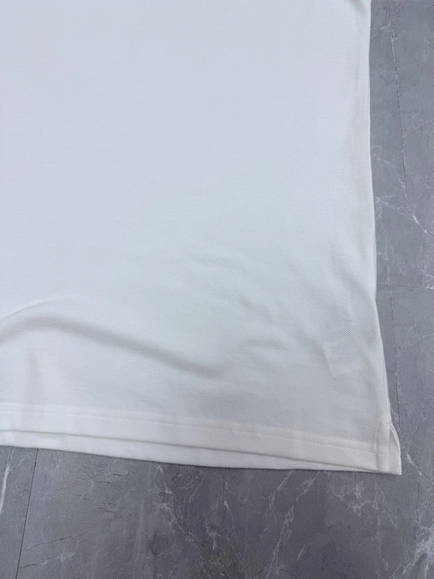 Check-Collar Long-Sleeve Polo Shirt D25519207 — view 7