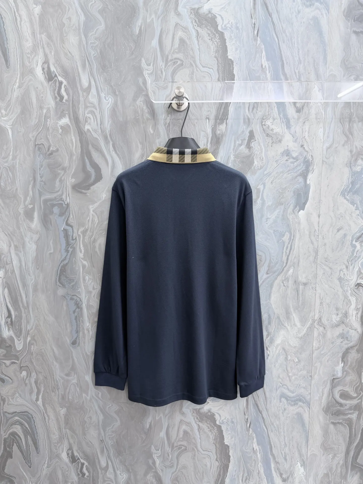 Check-Collar Long-Sleeve Polo Shirt D25519206 — view 2
