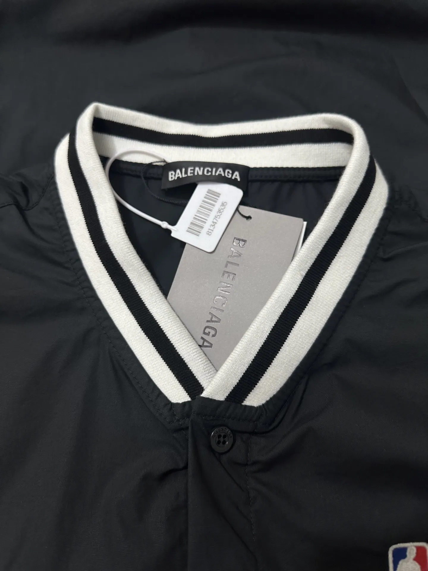 NBA Logo V-Neck Baseball Shirt D26023526 — view 6