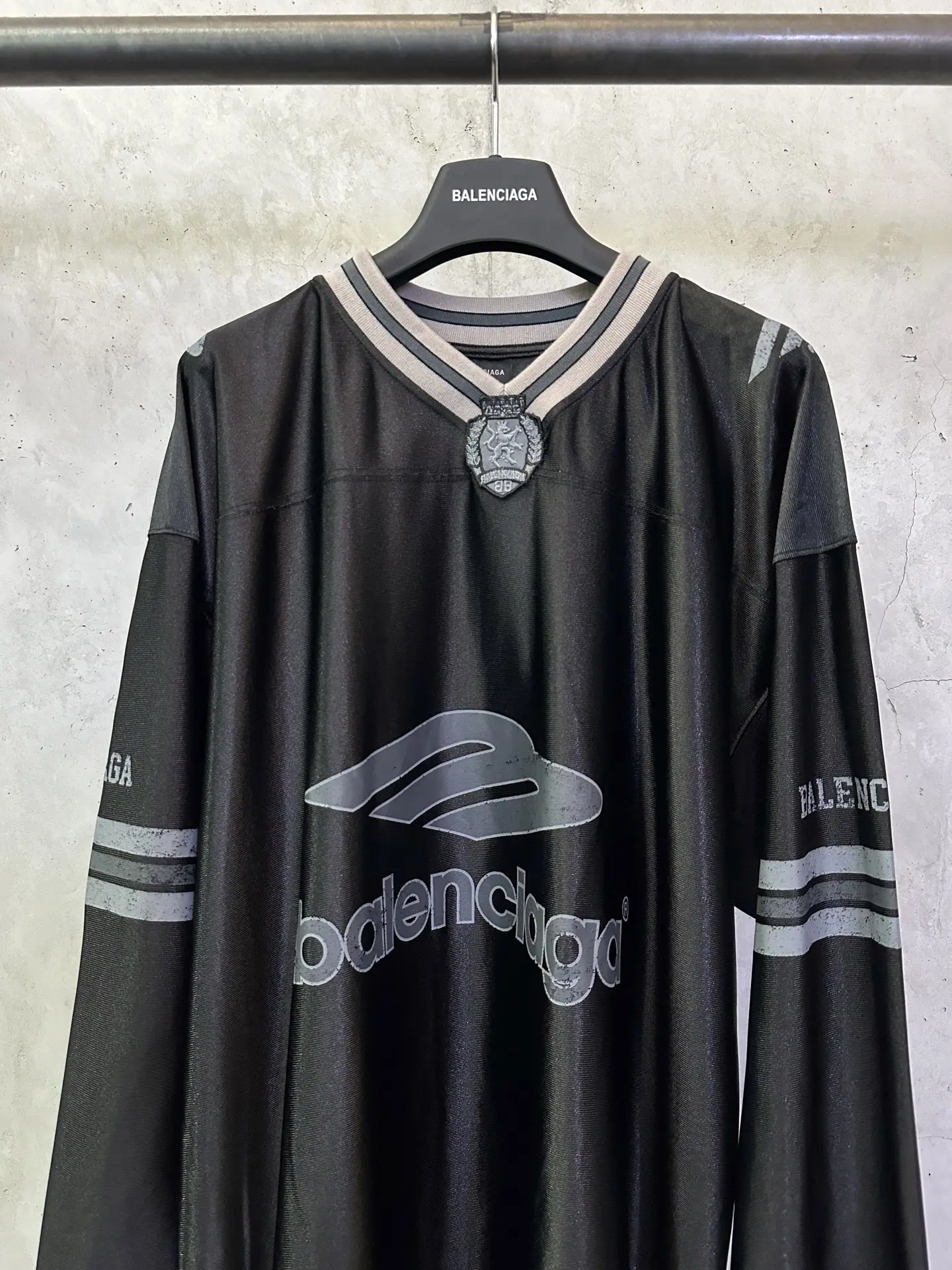 Logo-Embroidered Long-Sleeve Rugby Jersey D26012898 — view 3