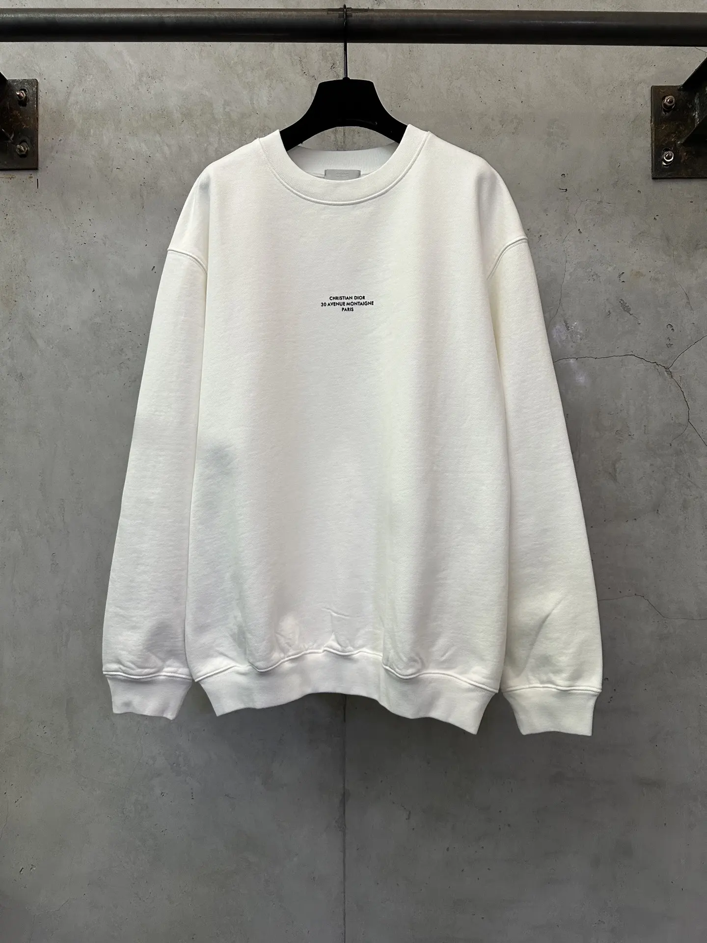 30 Montaigne Logo Crew-Neck Sweatshirt D26020162