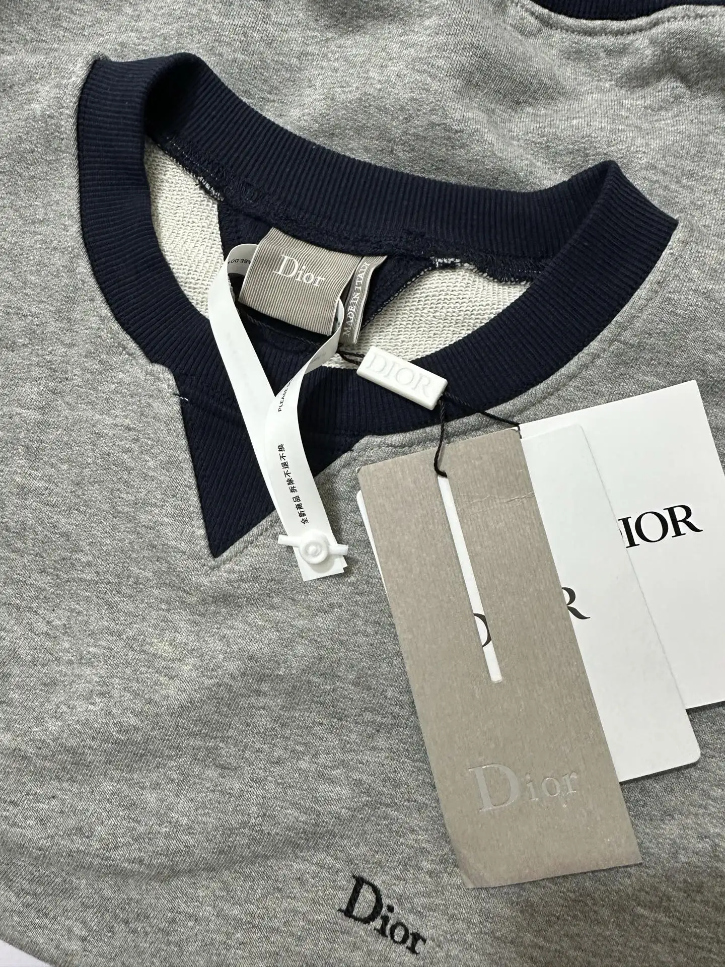 Logo Embroidery Color-Block Sweatshirt D26024445 — view 6