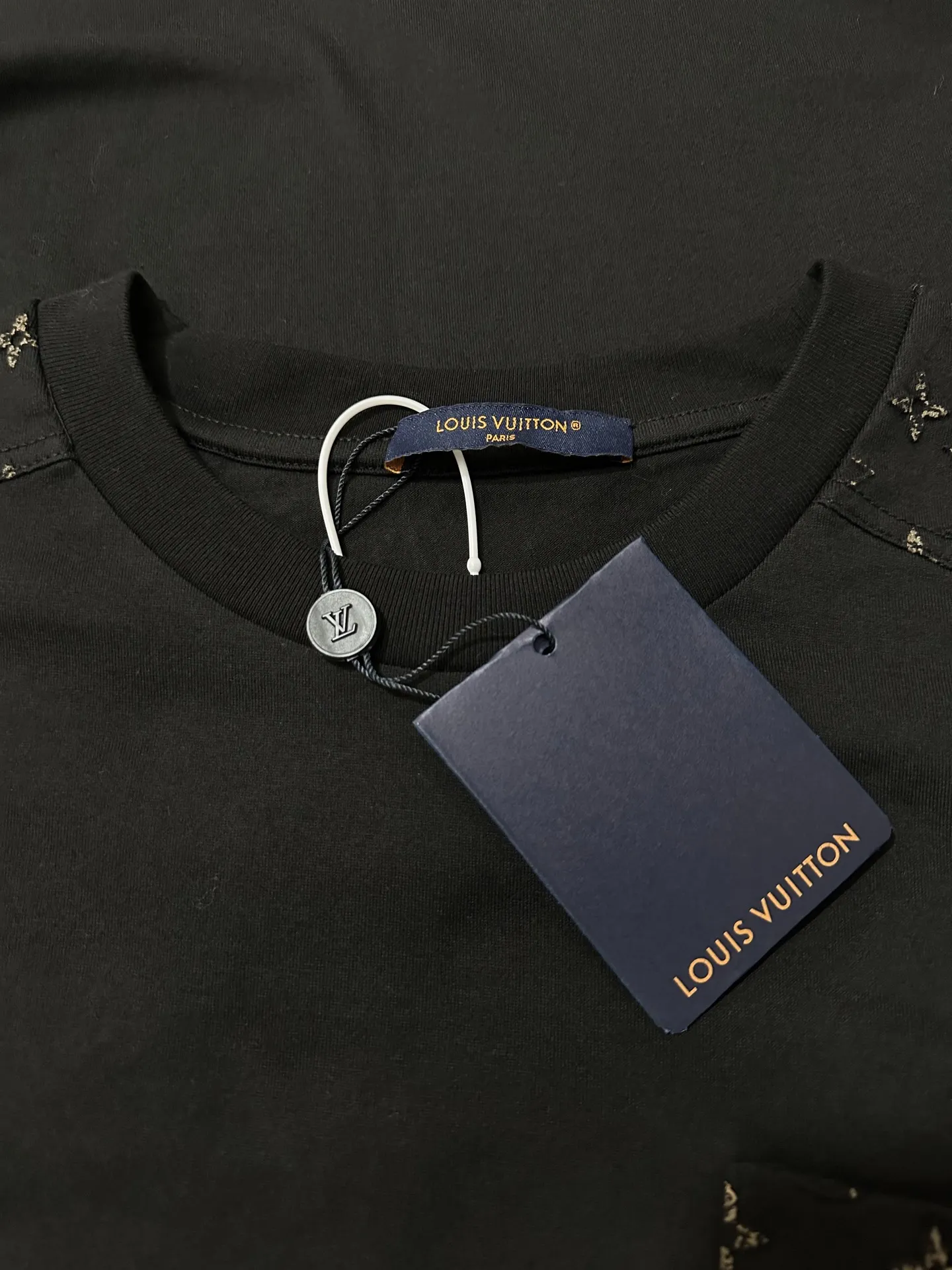 Monogram Embossed Pocket T-Shirt D26020129 — view 6